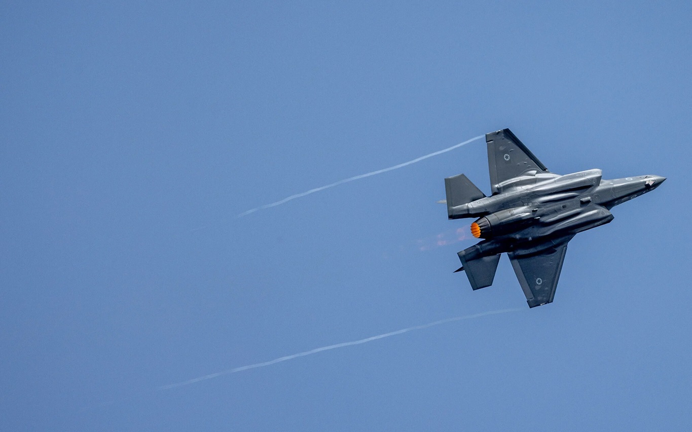 Iran tuyên bố bắn trúng tiêm kích F-35 của Mỹ - Ảnh 2.