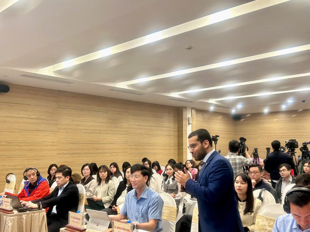 Gia Lai họp báo quốc tế về Năm Du lịch quốc gia 2026 “Đại ngàn chạm biển xanh” - Ảnh 1.