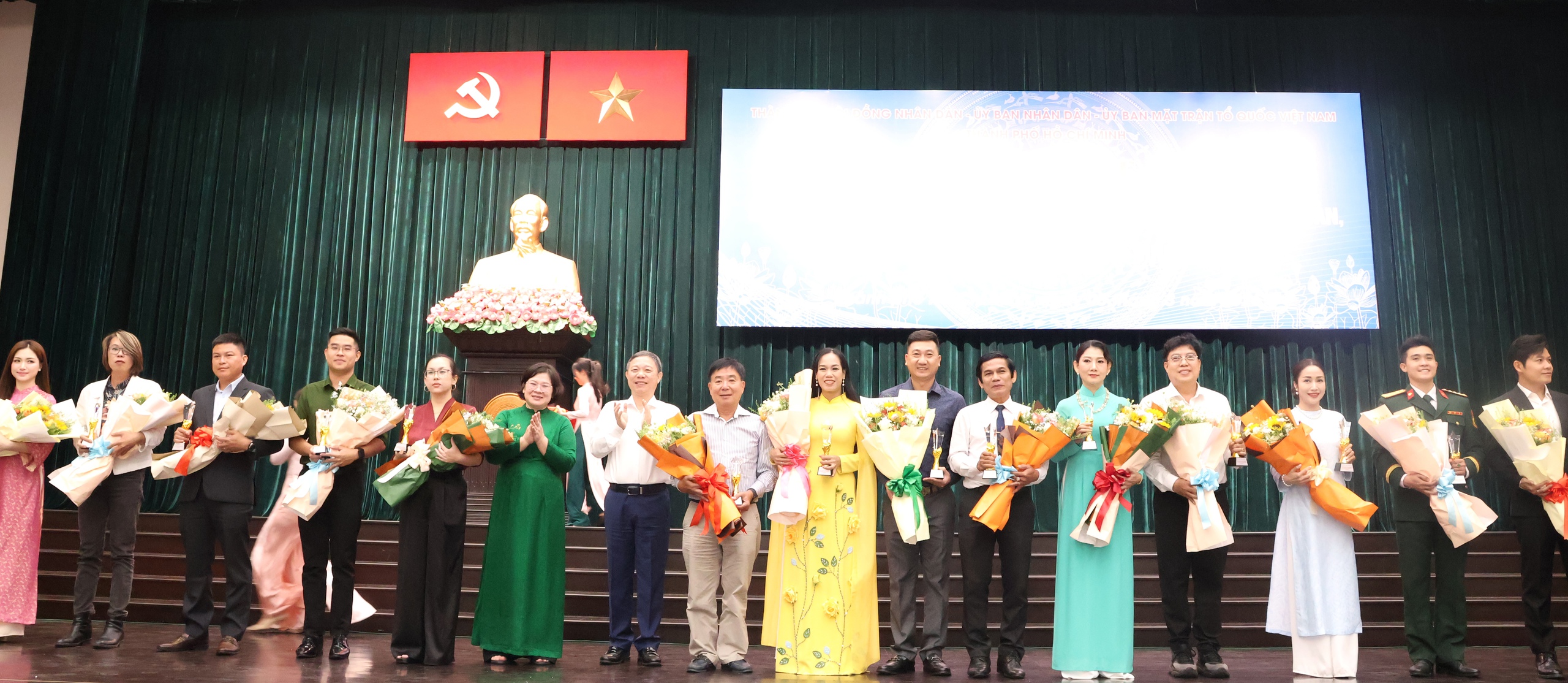 L&atilde;nh đạo Th&agrave;nh ủy TPHCM th&ocirc;ng tin tiến độ Nh&agrave; h&aacute;t Giao hưởng v&agrave; trung t&acirc;m biểu diễn Thủ Thi&ecirc;m - Ảnh 8.