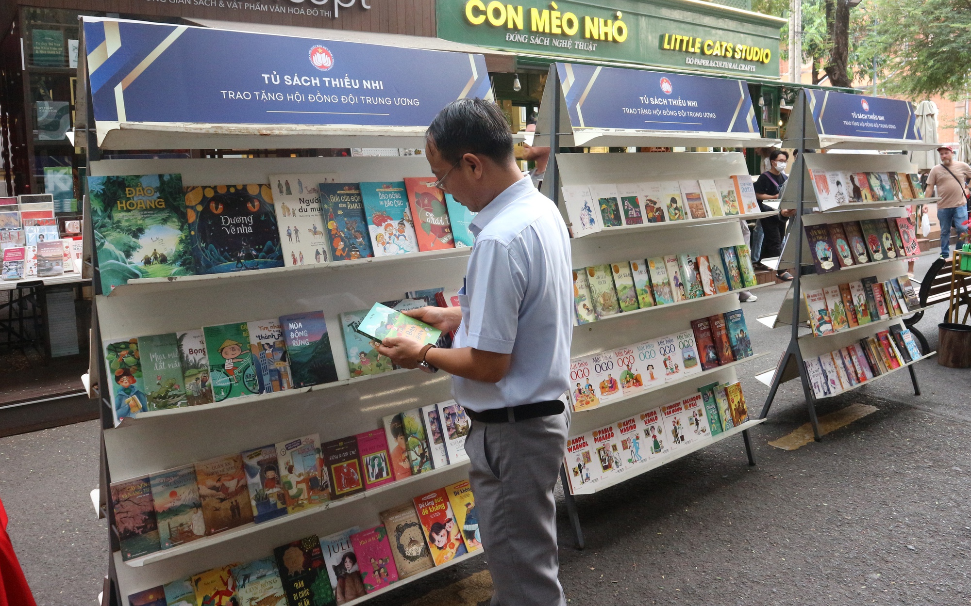 Bạn đọc trẻ quan t&acirc;m th&ocirc;ng điệp sống chậm - Ảnh 2.