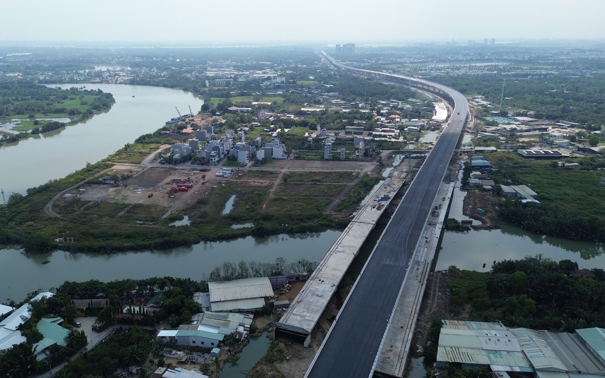 Bộ trưởng Bộ X&acirc;y dựng kiểm tra tiến độ V&agrave;nh đai 3 tại T&acirc;n Vạn - Ảnh 3.