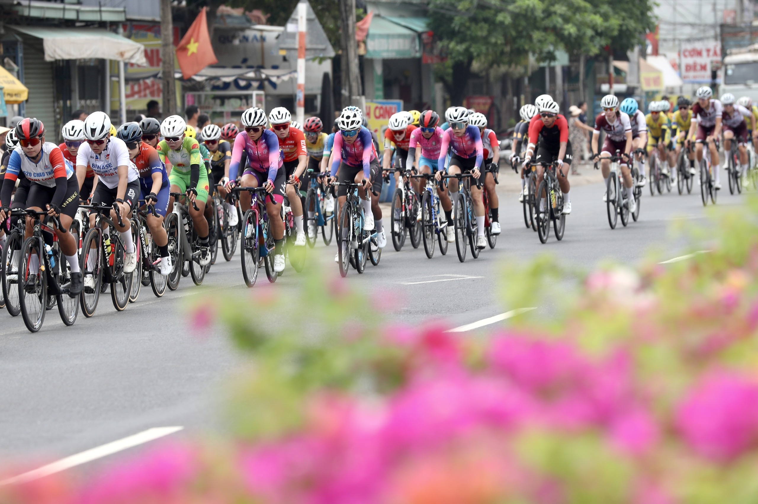 Nguyễn Thị Thật thắng chặng 2 Biwase Tour of Vietnam 2026   - Ảnh 4.