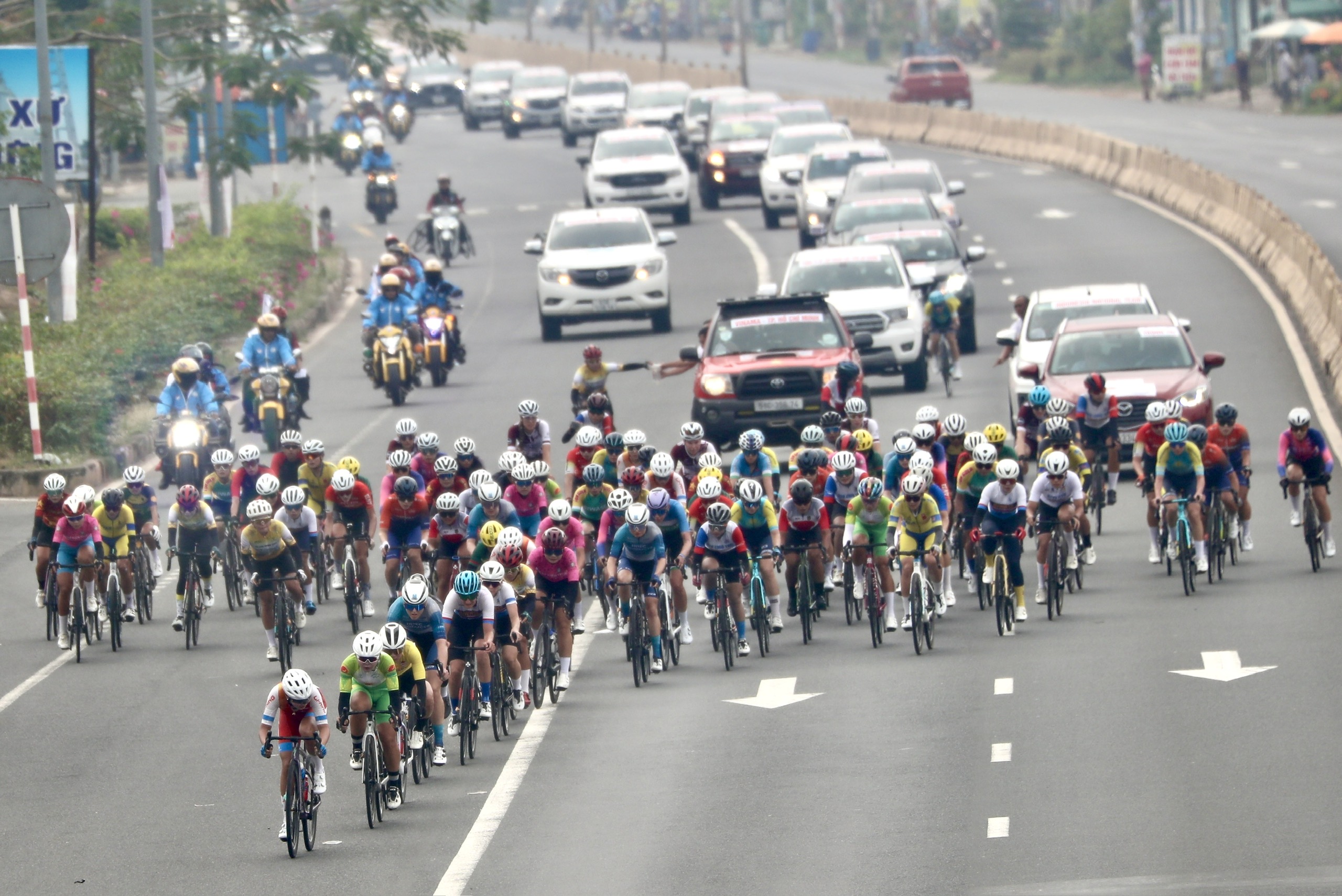 Nguyễn Thị Thật thắng chặng 2 Biwase Tour of Vietnam 2026   - Ảnh 1.