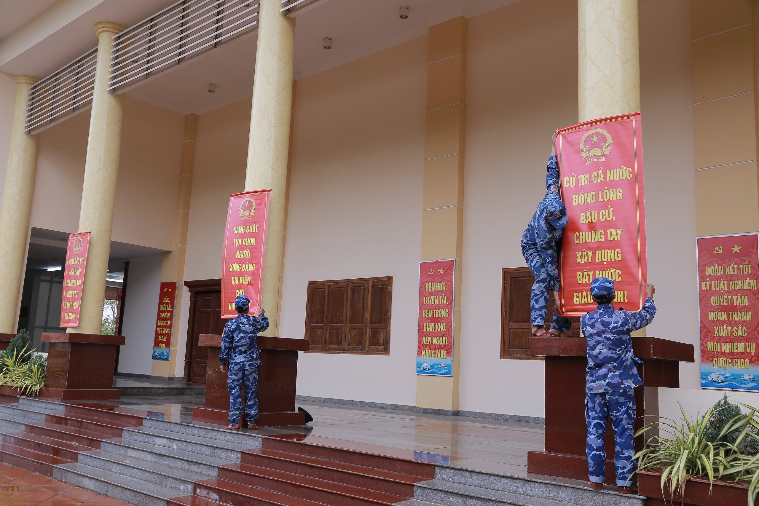 Bộ Tư lệnh Vùng Cảnh sát biển 4 sẵn sàng cho "Ngày hội non sông" - Ảnh 4.