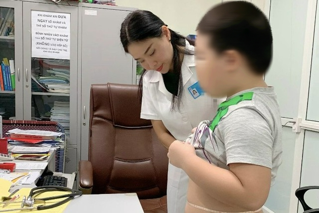 Hút thuốc, béo phì, ít vận động có thể bị giám sát sức khỏe - Ảnh 1.