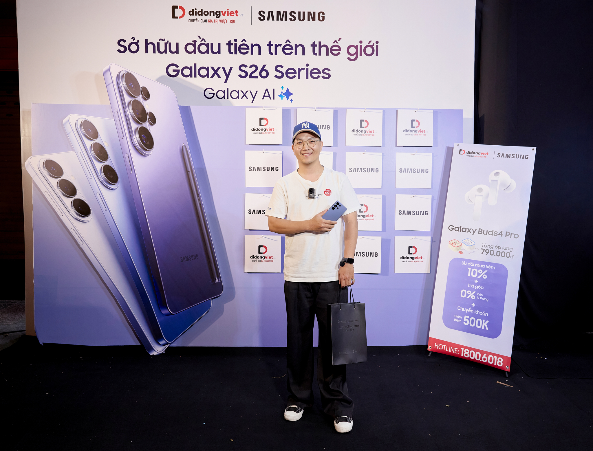 Người đầu tiên sở hữu Galaxy S26 tiết lộ lý do xuyên đêm mua hàng - Ảnh 2.