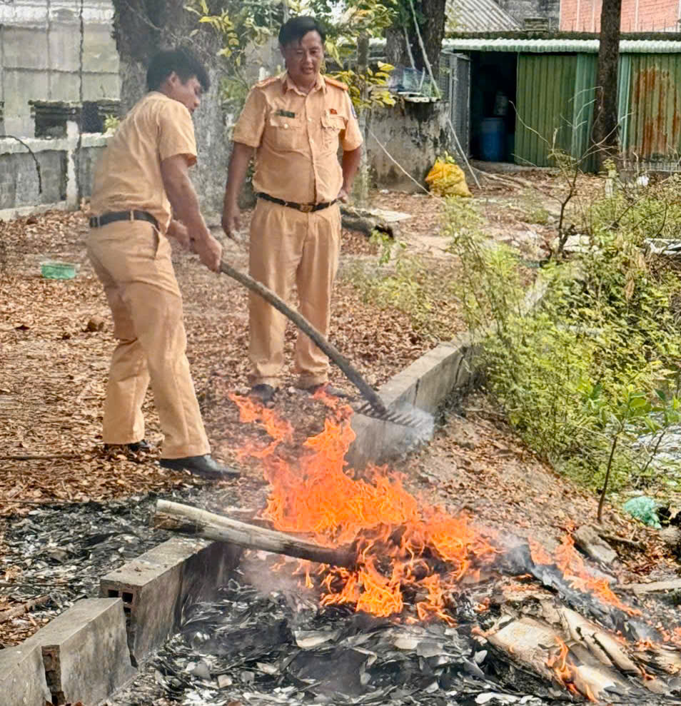 Tây Ninh tiêu hủy hơn 70 . 000 Phôi đăng ký xe , nâng cao quản lý giao thông - Ảnh 1.