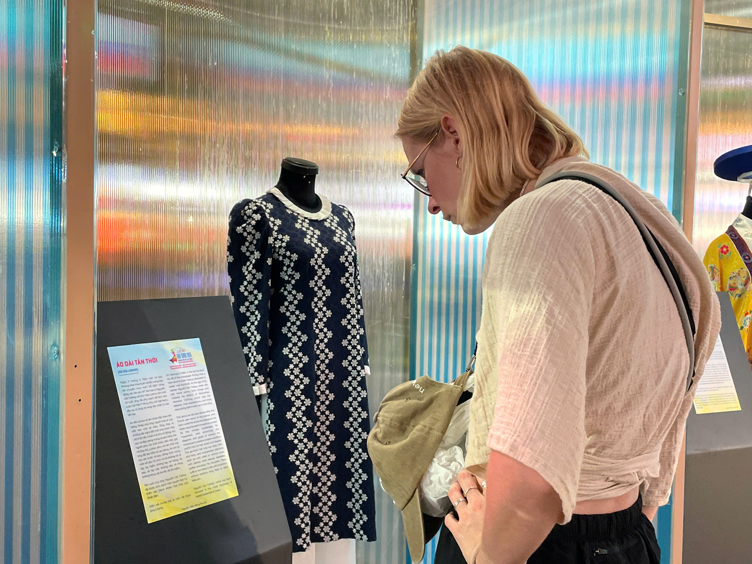 Khai mạc Lễ hội &Aacute;o d&agrave;i TP HCM 2026 với chủ đề &ldquo;Sợi tơ v&agrave;ng son &ndash; Dệt n&ecirc;n kh&aacute;t vọng&rdquo; - Ảnh 13.