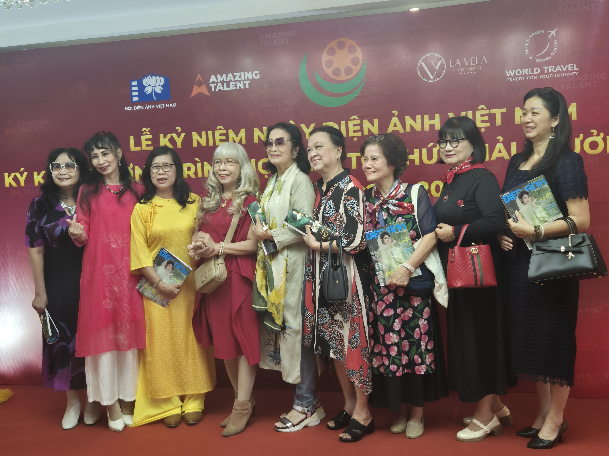 NSND Trà Giang, Quyền Linh, Lý Hùng, Hồng Ánh… cùng tụ hội! - Ảnh 2.