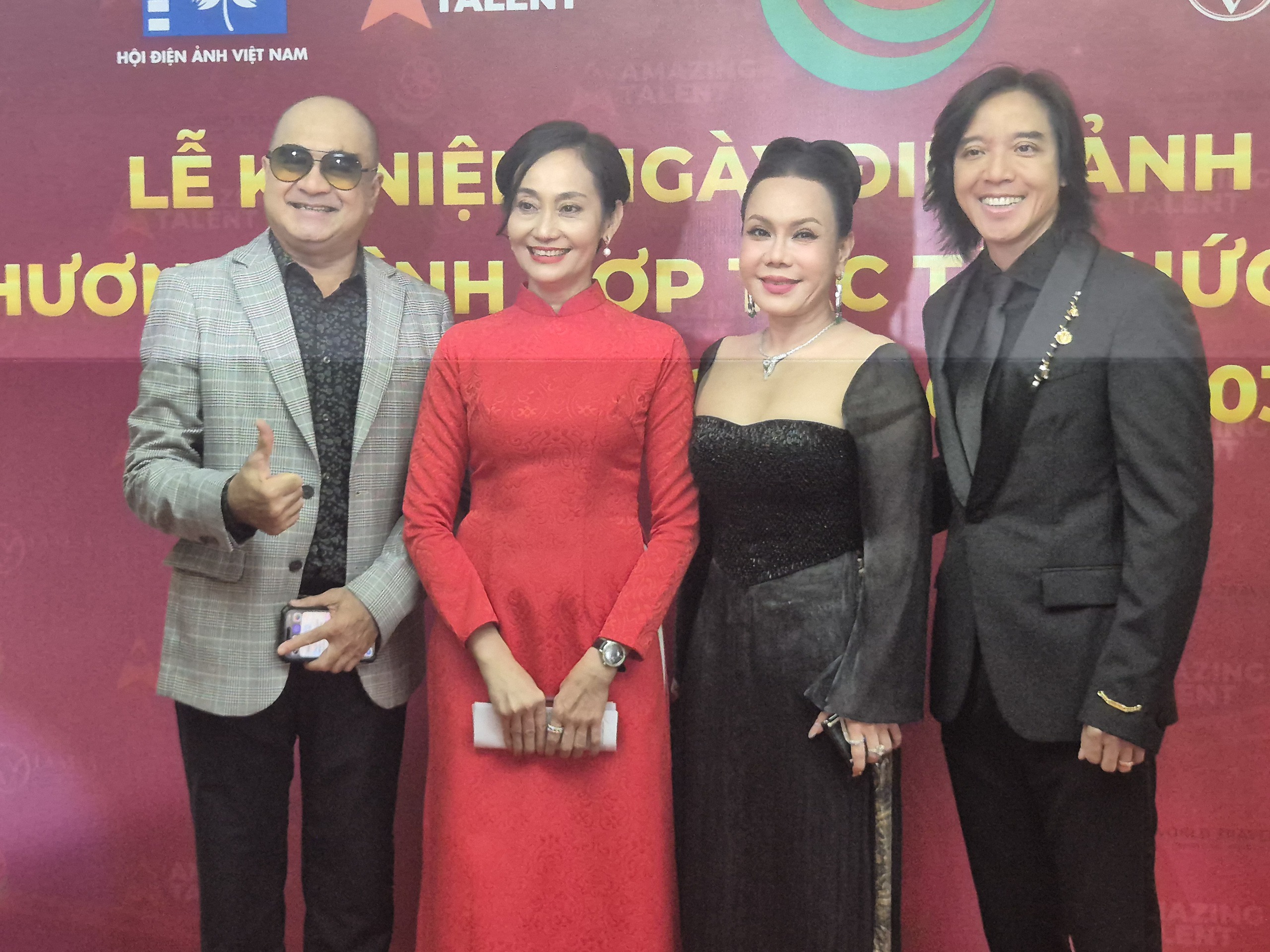 NSND Trà Giang, Quyền Linh, Lý Hùng, Hồng Ánh… cùng tụ hội! - Ảnh 14.