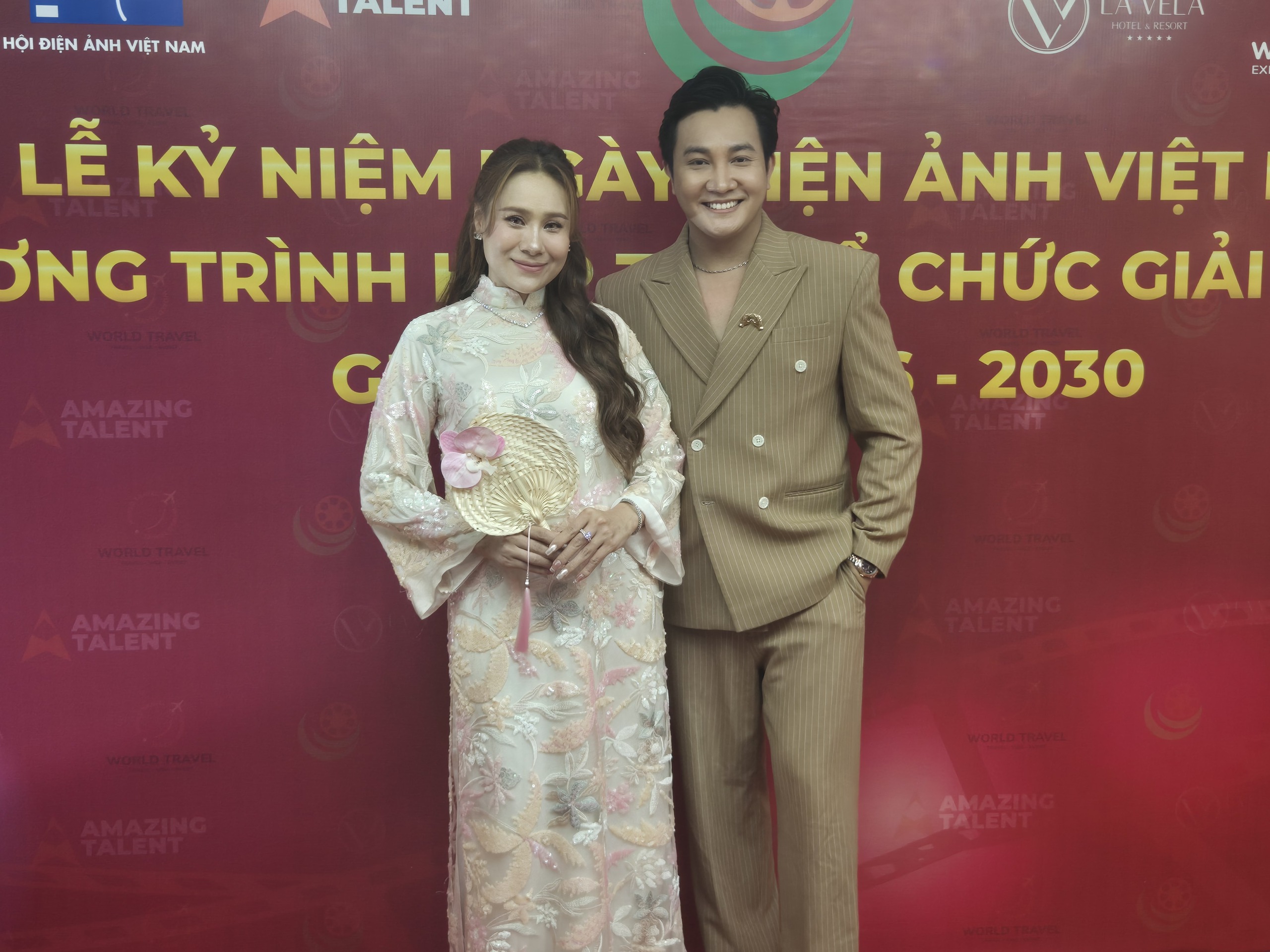 NSND Trà Giang, Quyền Linh, Lý Hùng, Hồng Ánh… cùng tụ hội! - Ảnh 13.