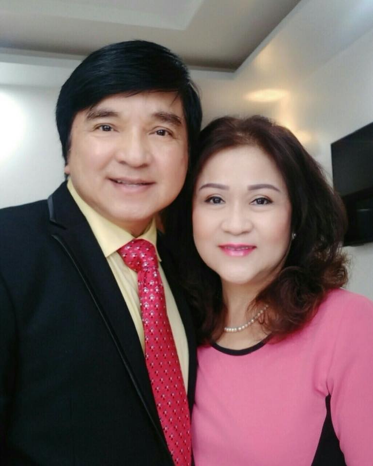 Nghệ sĩ Chí Tâm tìm lại tờ rơi 50 năm trước và nhớ duyên nợ đời nghệ sĩ - Ảnh 1.