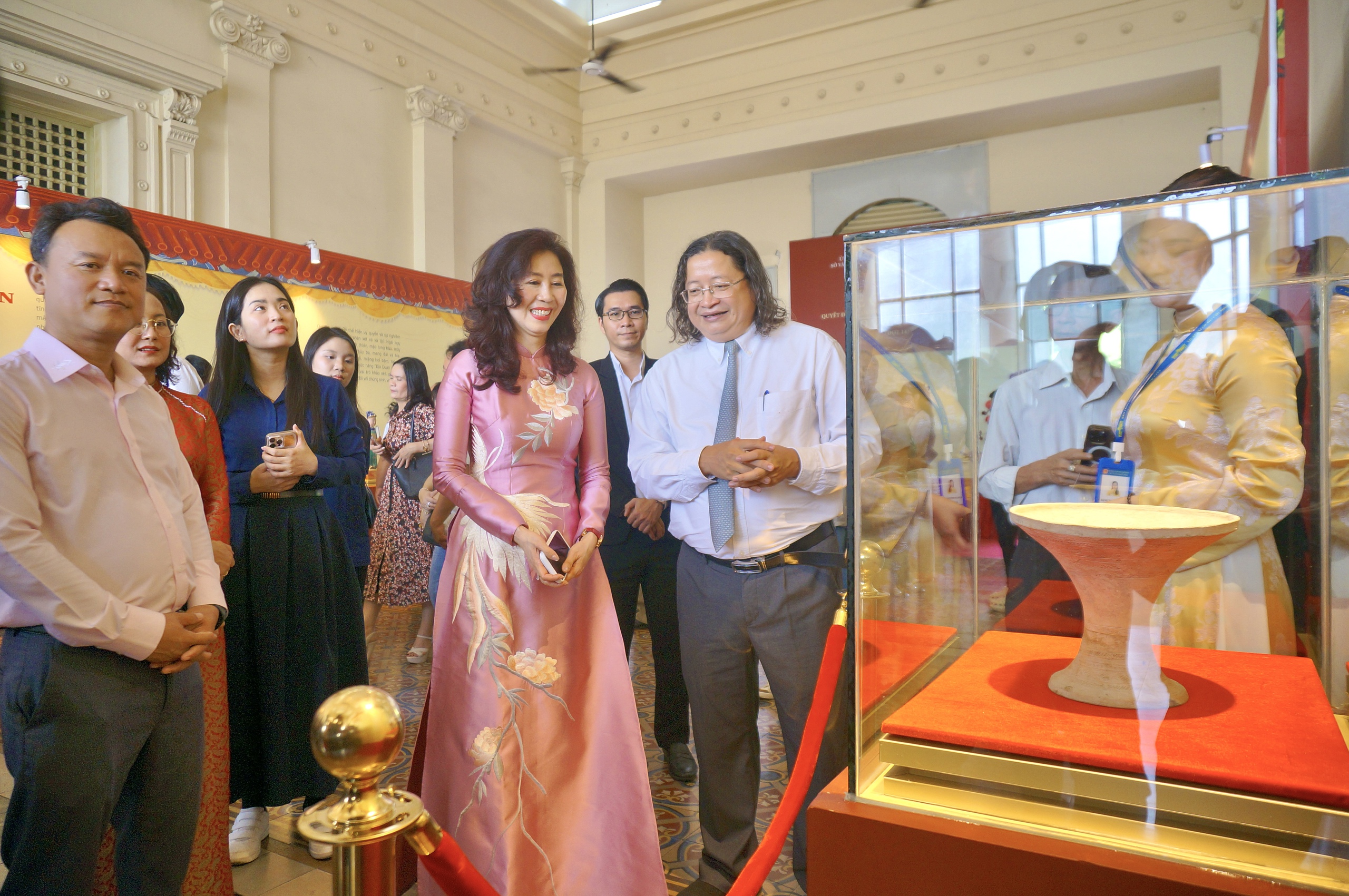 "Đánh thức" bảo vật quốc gia - Ảnh 1.