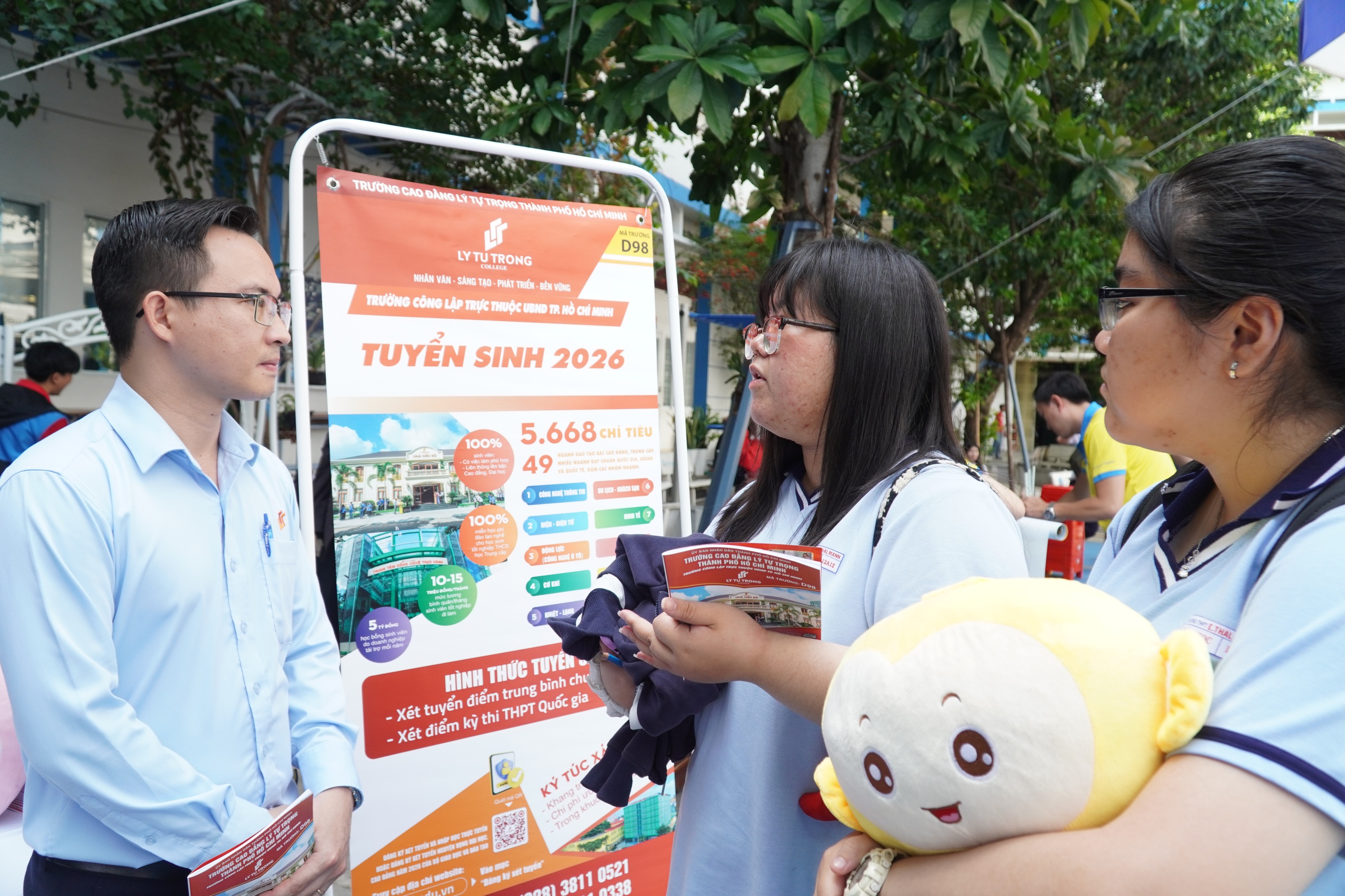 Hỏi nhiều, hiểu kỹ để kh&ocirc;ng c&oacute; "gi&aacute; như"  - Ảnh 2.