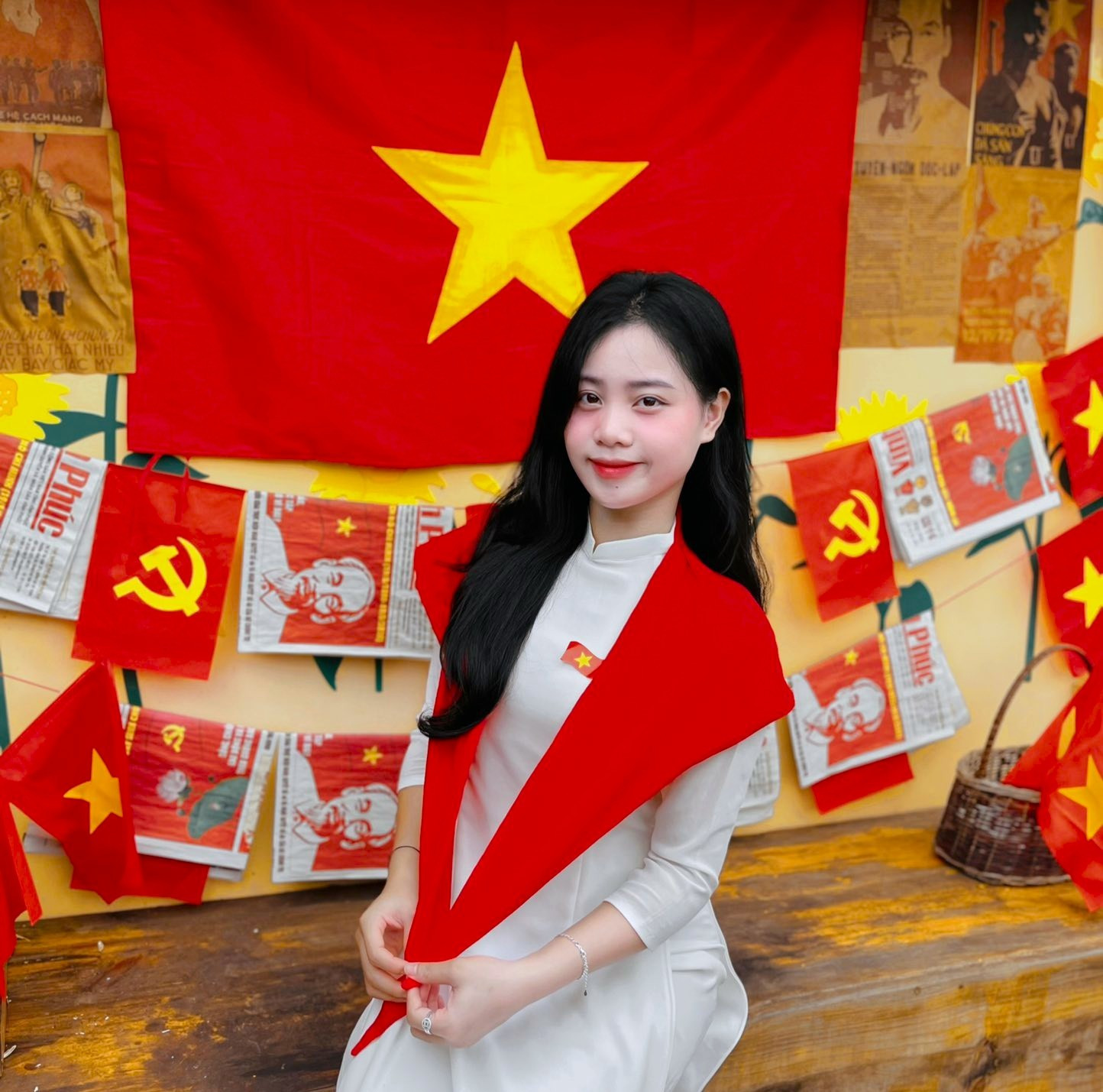 Chân dung cô giáo trẻ, người dân tộc Ơ Đu đầu tiên ứng cử vào Quốc hội - Ảnh 3.