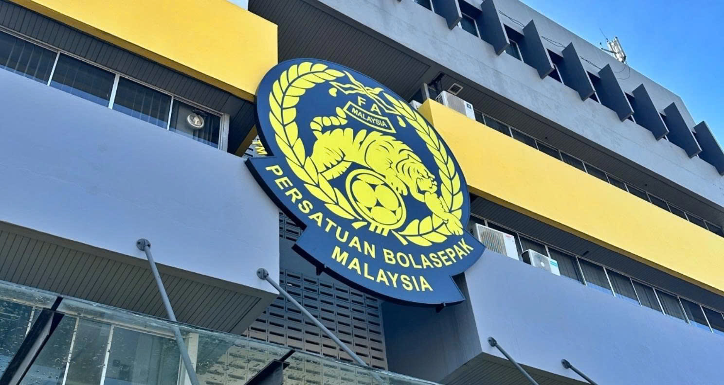 Vụ nhập tịch “lậu” của Malaysia: Phát biểu gây tranh cãi của lãnh đạo AFC - Ảnh 1.