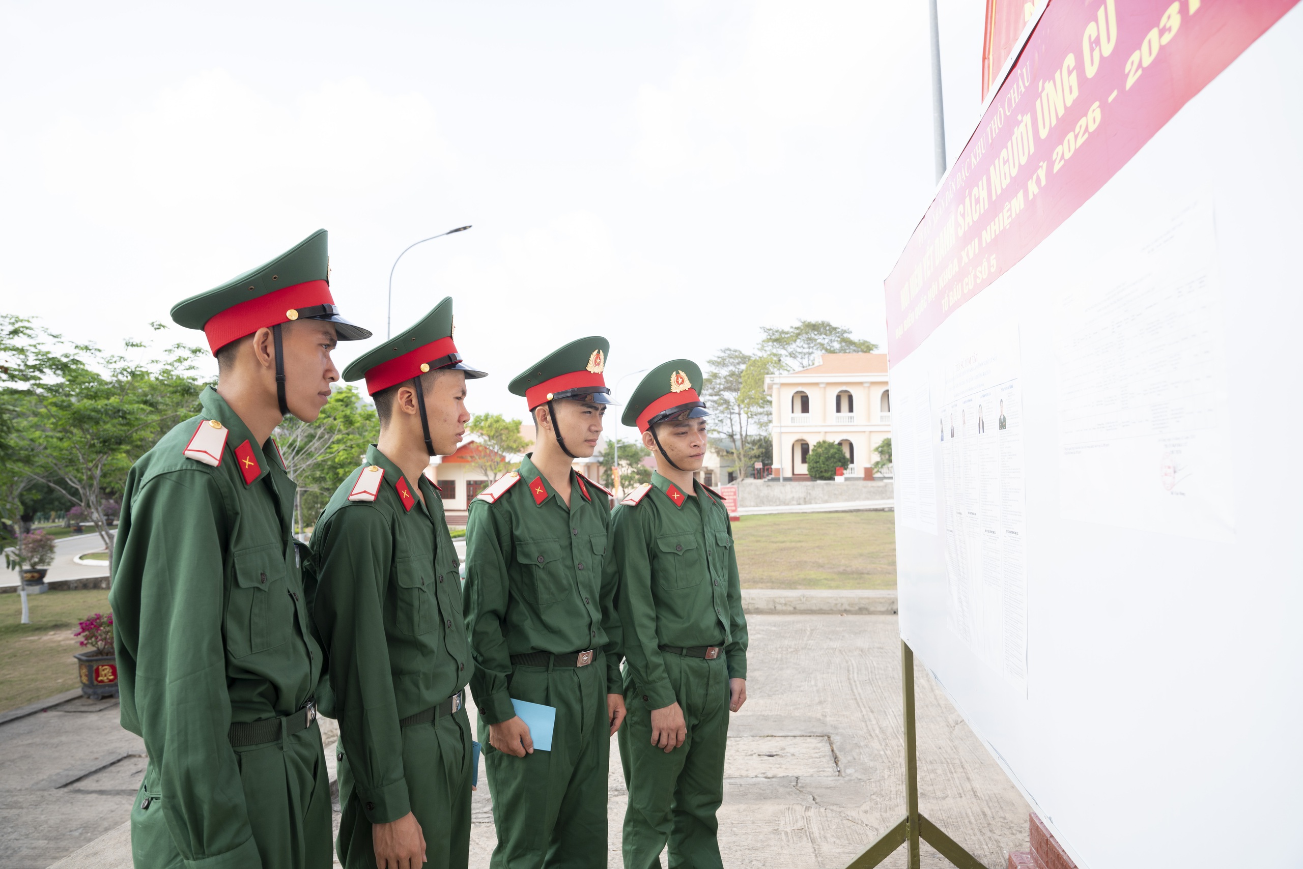 Cử tri Thổ Ch&acirc;u n&ocirc; nức bầu cử sớm đại biểu Quốc hội năm 2026 - Ảnh 7.