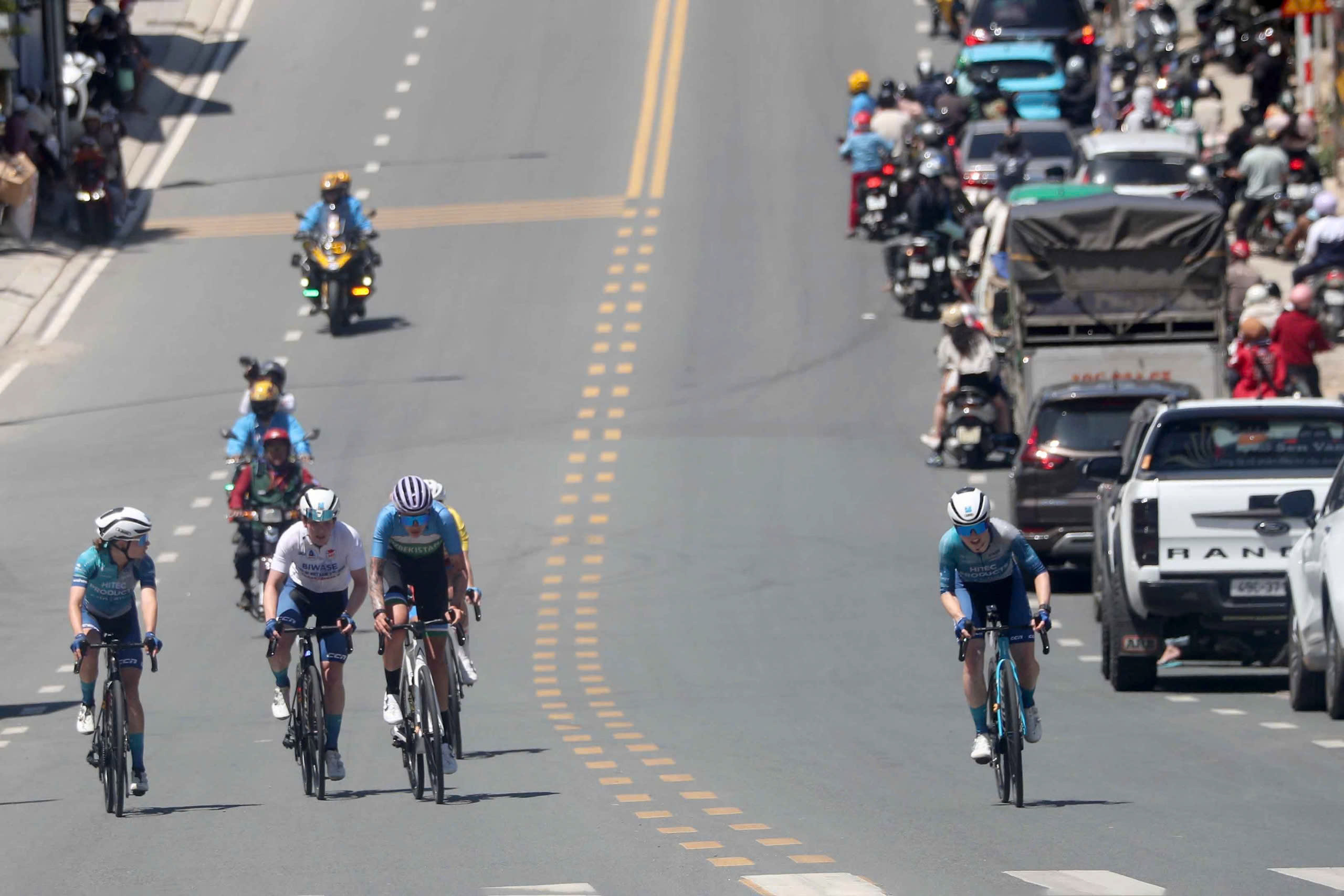 Komina Marina đoạt c&uacute; đ&uacute;p chung cuộc Giải Biwase Tour of Vietnam 2026 - Ảnh 2.