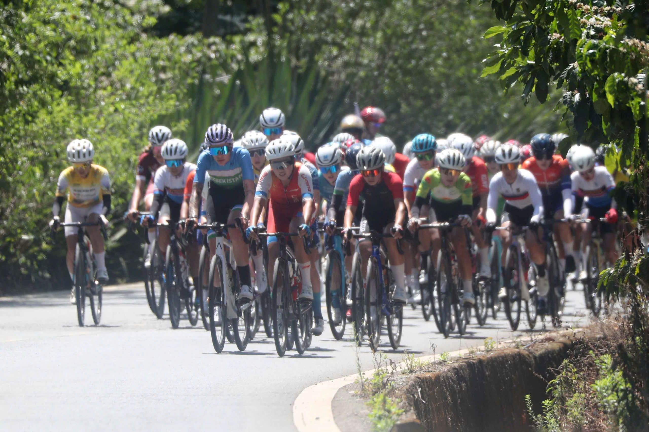 Komina Marina đoạt c&uacute; đ&uacute;p chung cuộc Giải Biwase Tour of Vietnam 2026 - Ảnh 1.