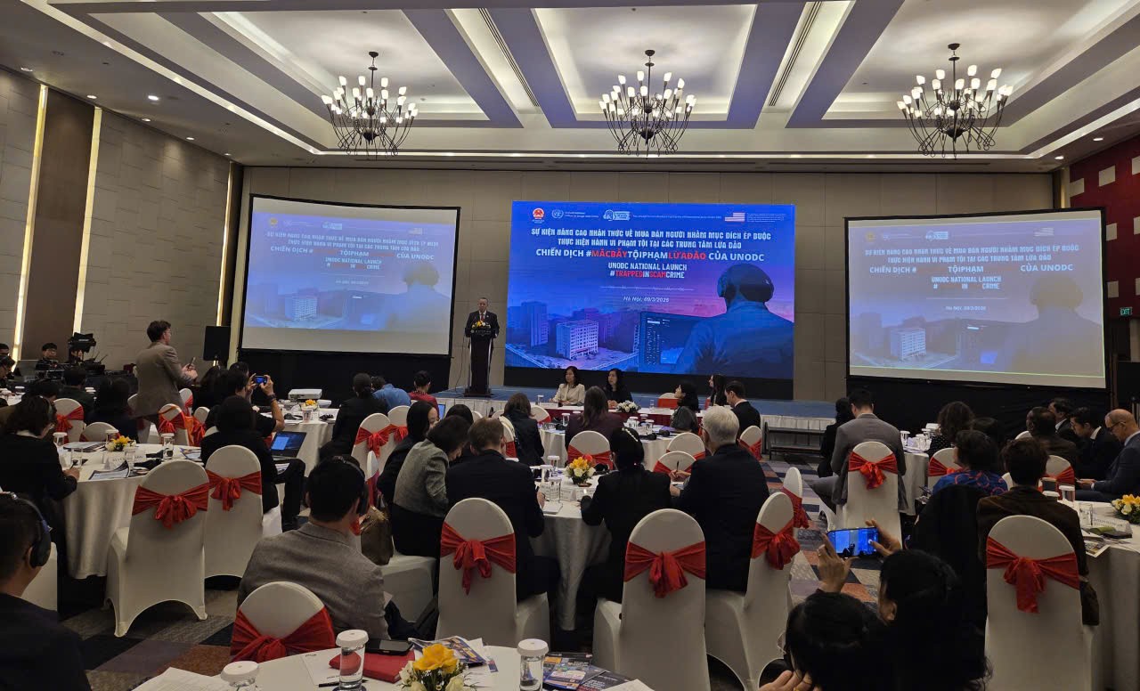 Ra mắt chiến dịch chống mua b&aacute;n người v&agrave;o c&aacute;c trung t&acirc;m lừa đảo - Ảnh 1.