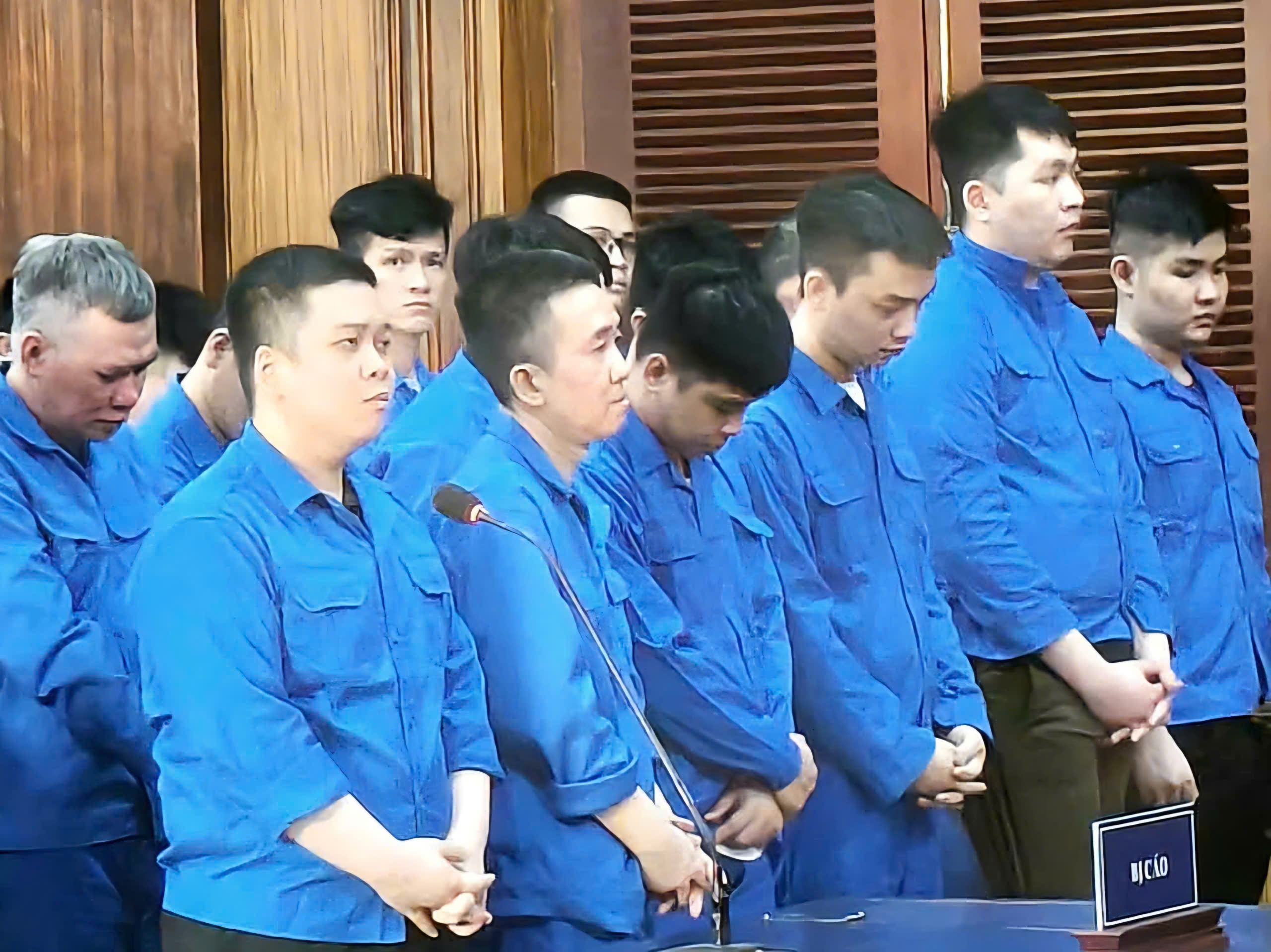 Kịch bản đột nhập bảo tàng trộm súng AK, K54 của nam sinh viên ở TPHCM - Ảnh 1.