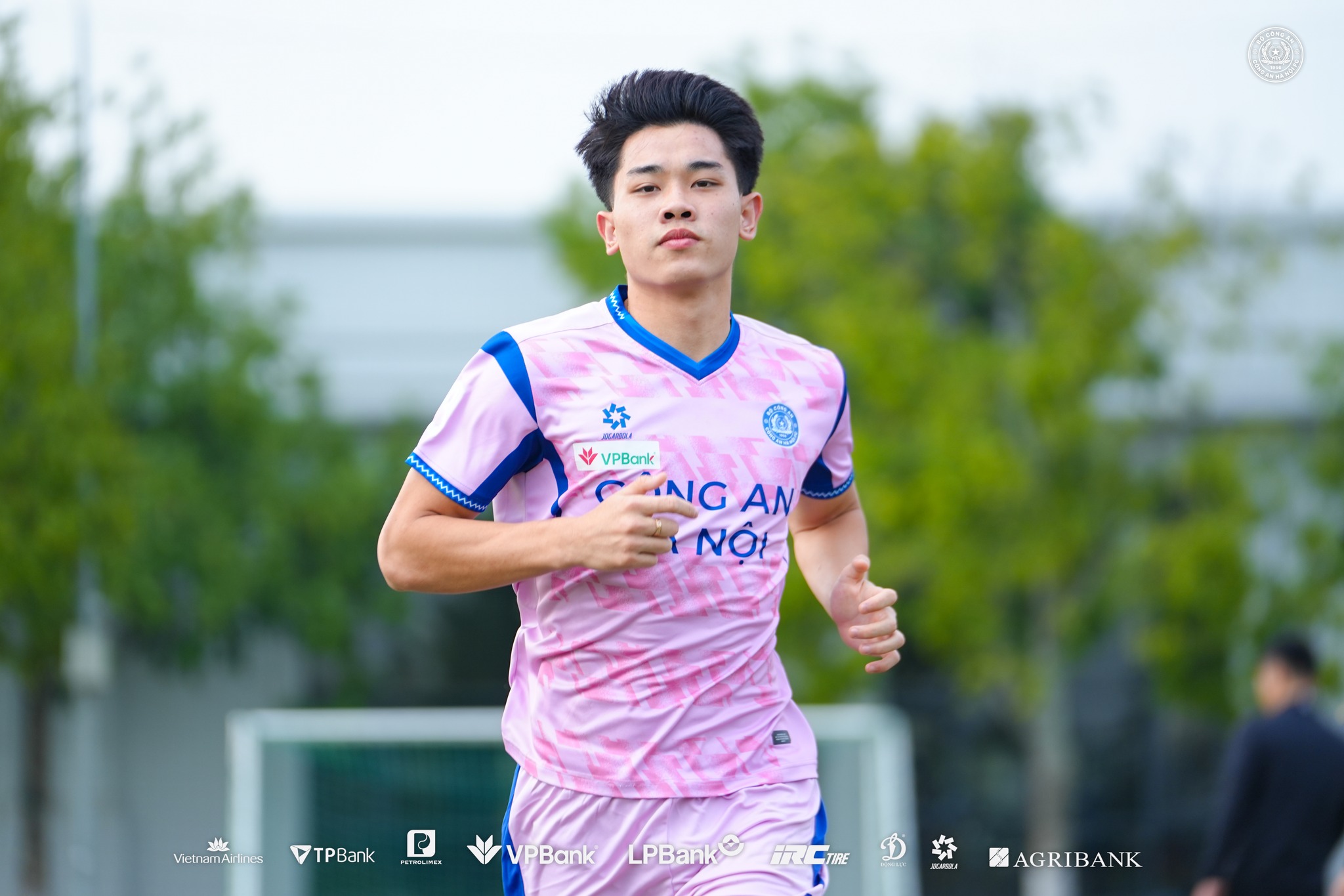 Đình Bắc: “Vua phá lưới” trẻ và bài toán ghi bàn ở V-League - Ảnh 1.