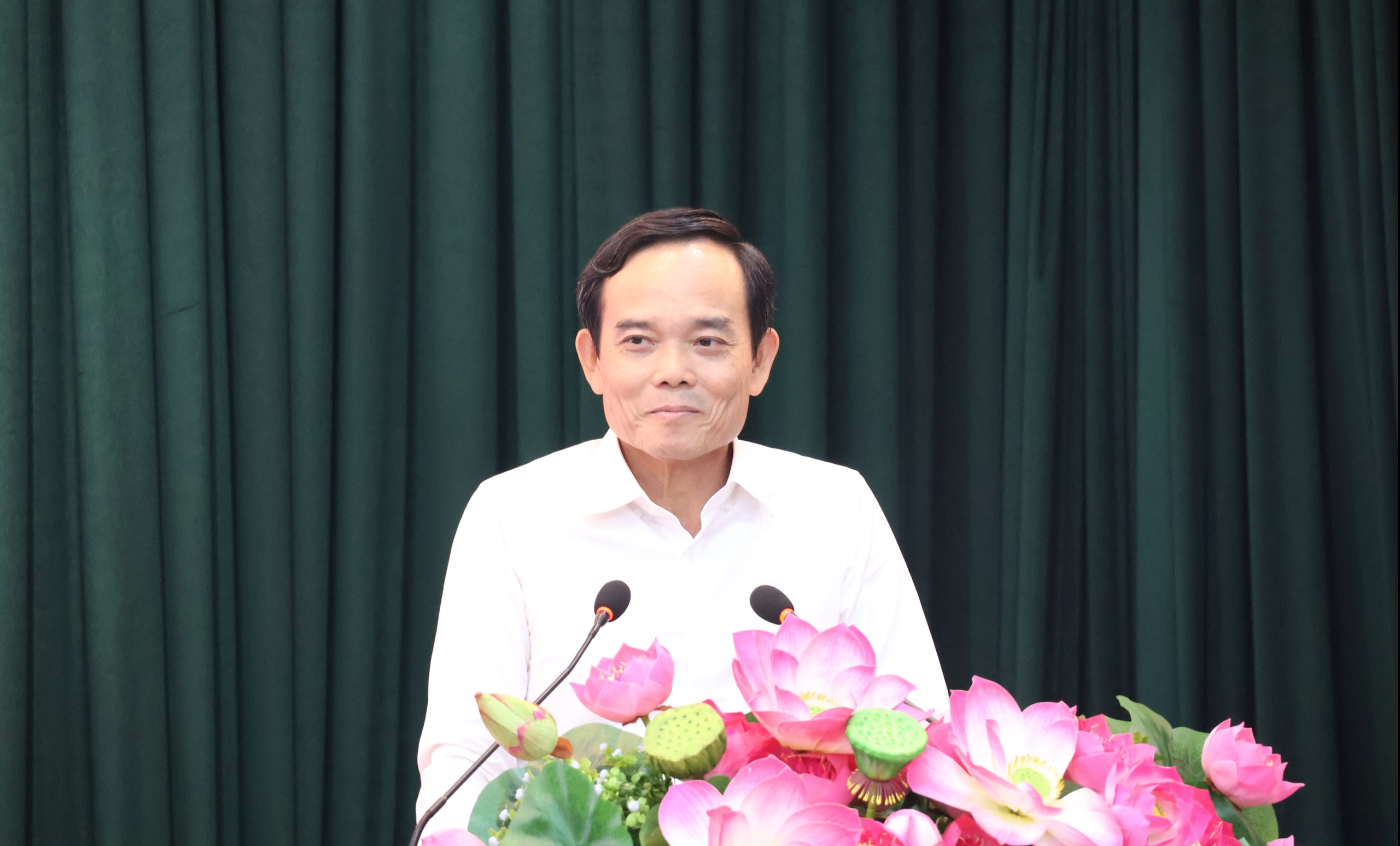 Bí thư Thành ủy TPHCM tiếp xúc cử tri 3 phường: Bình Tiên, Bình Tây, Bình Phú - Ảnh 5.