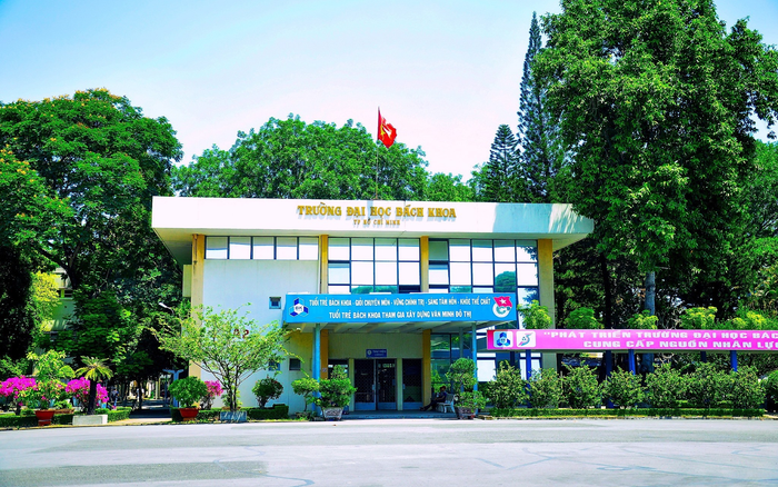 Trường ĐH B&aacute;ch khoa l&ecirc;n tiếng về đề xuất di dời, x&acirc;y cơ sở mới - Ảnh 2.