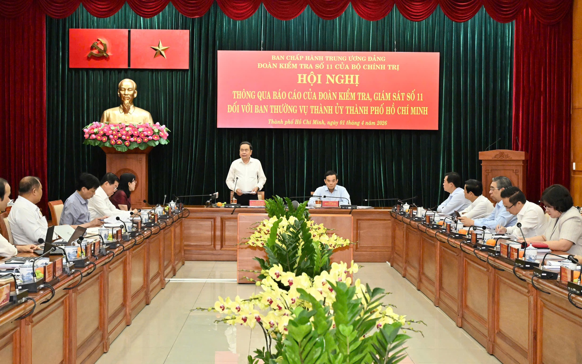 Mở đầu nhiệm kỳ h&agrave;nh động - Ảnh 2.