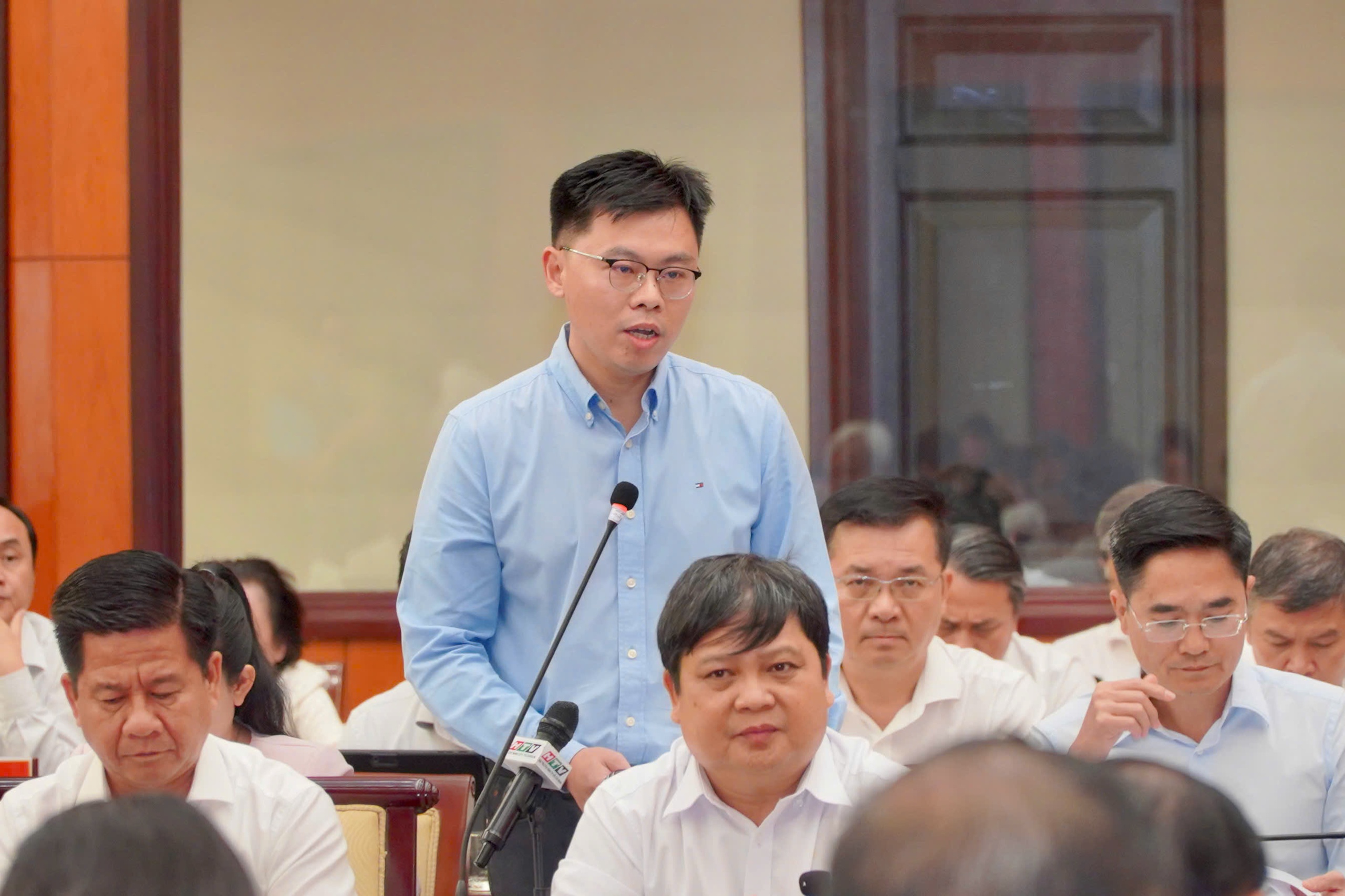 Hội nghị Thành ủy TPHCM bàn nhiều nội dung quan trọng - Ảnh 7.