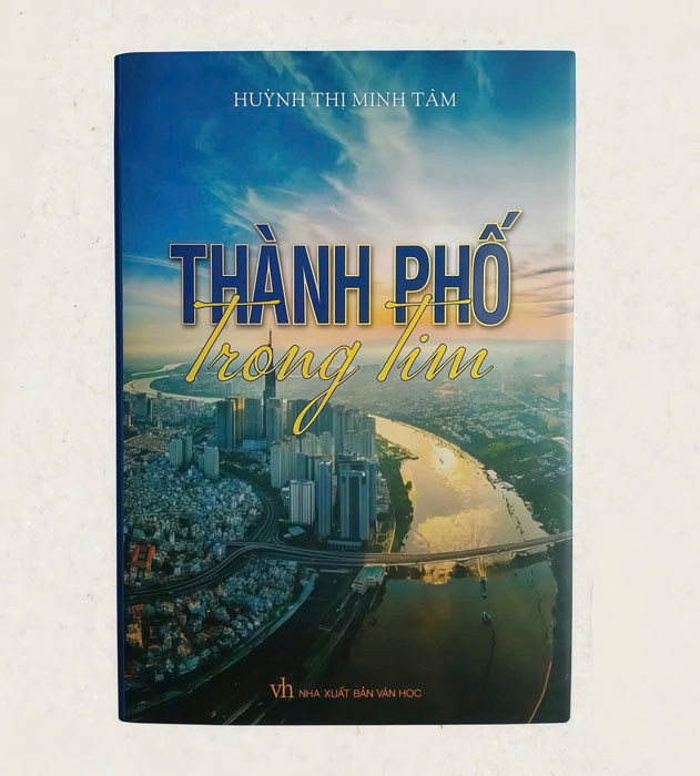 Ra mắt "Thành phố trong tim" tại Đường sách TP HCM - Ảnh 1. Ra mắt "Thành phố trong tim" tại Đường sách TP HCM - Ảnh 1.