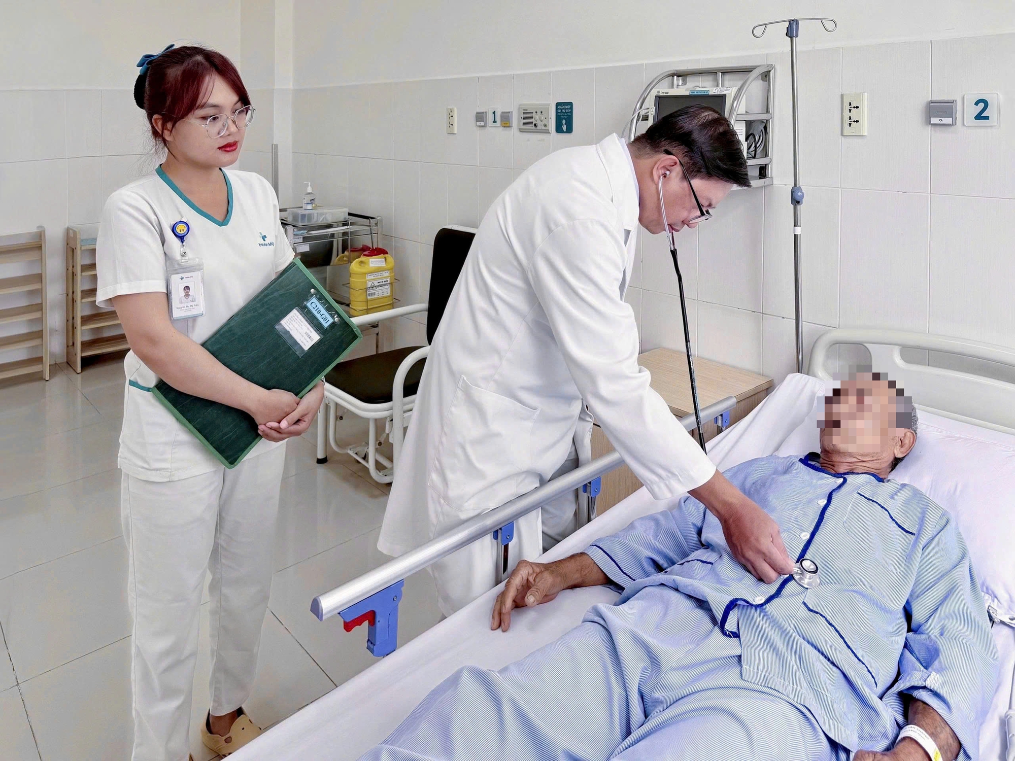 Người đàn ông ở Cần Thơ suýt mất mạng trước những triệu chứng nhiều người hay gặp - Ảnh 2.