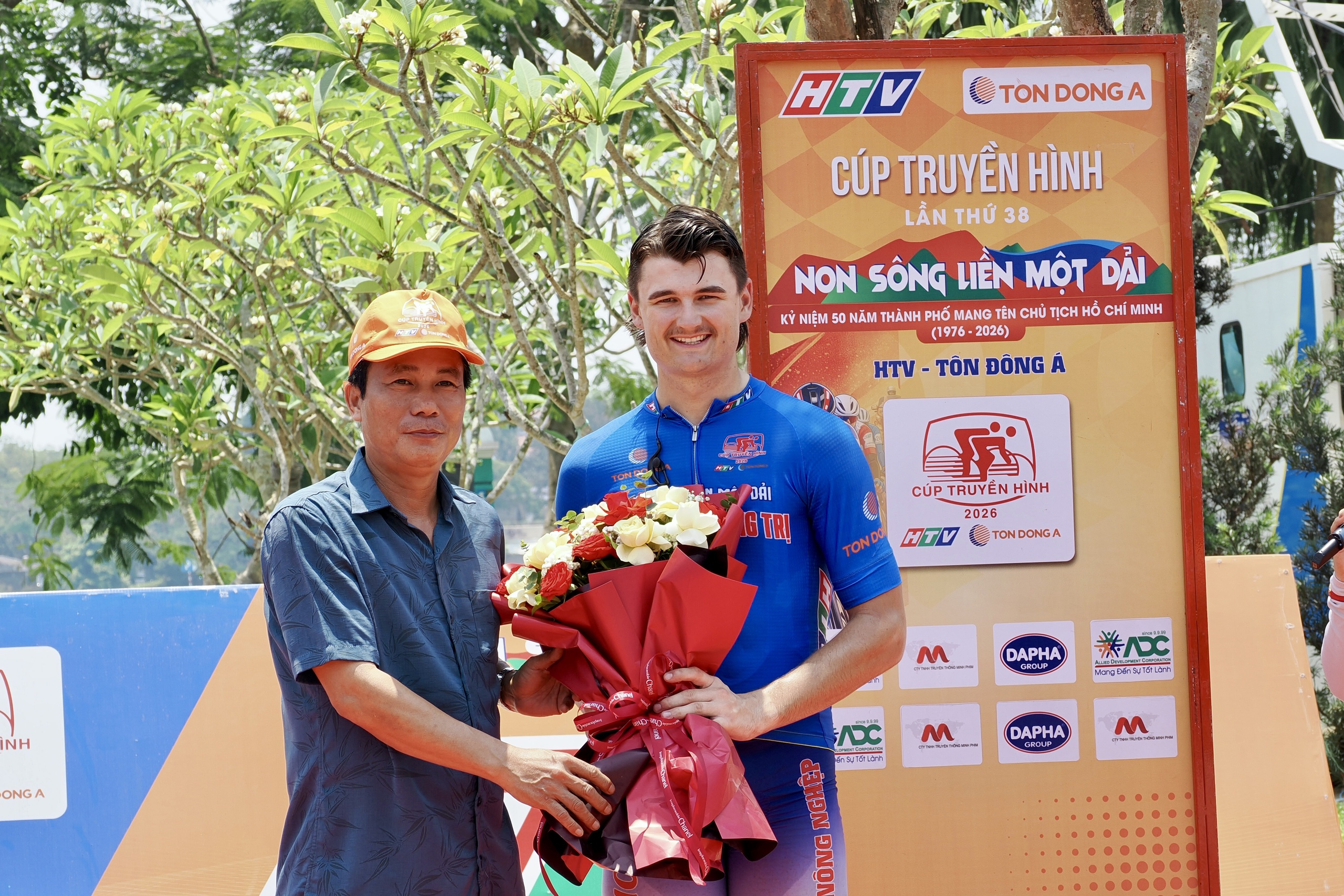 Vượt cầu Hiền Lương, Patrick Patterson về nhất chặng 8 C&uacute;p truyền h&igrave;nh TP HCM 2026 - Ảnh 6.