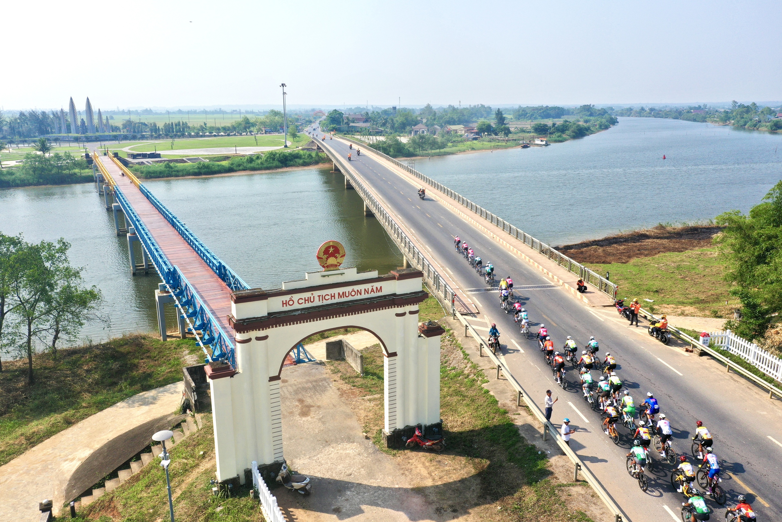 Vượt cầu Hiền Lương, Patrick Patterson về nhất chặng 8 C&uacute;p truyền h&igrave;nh TP HCM 2026 - Ảnh 4.