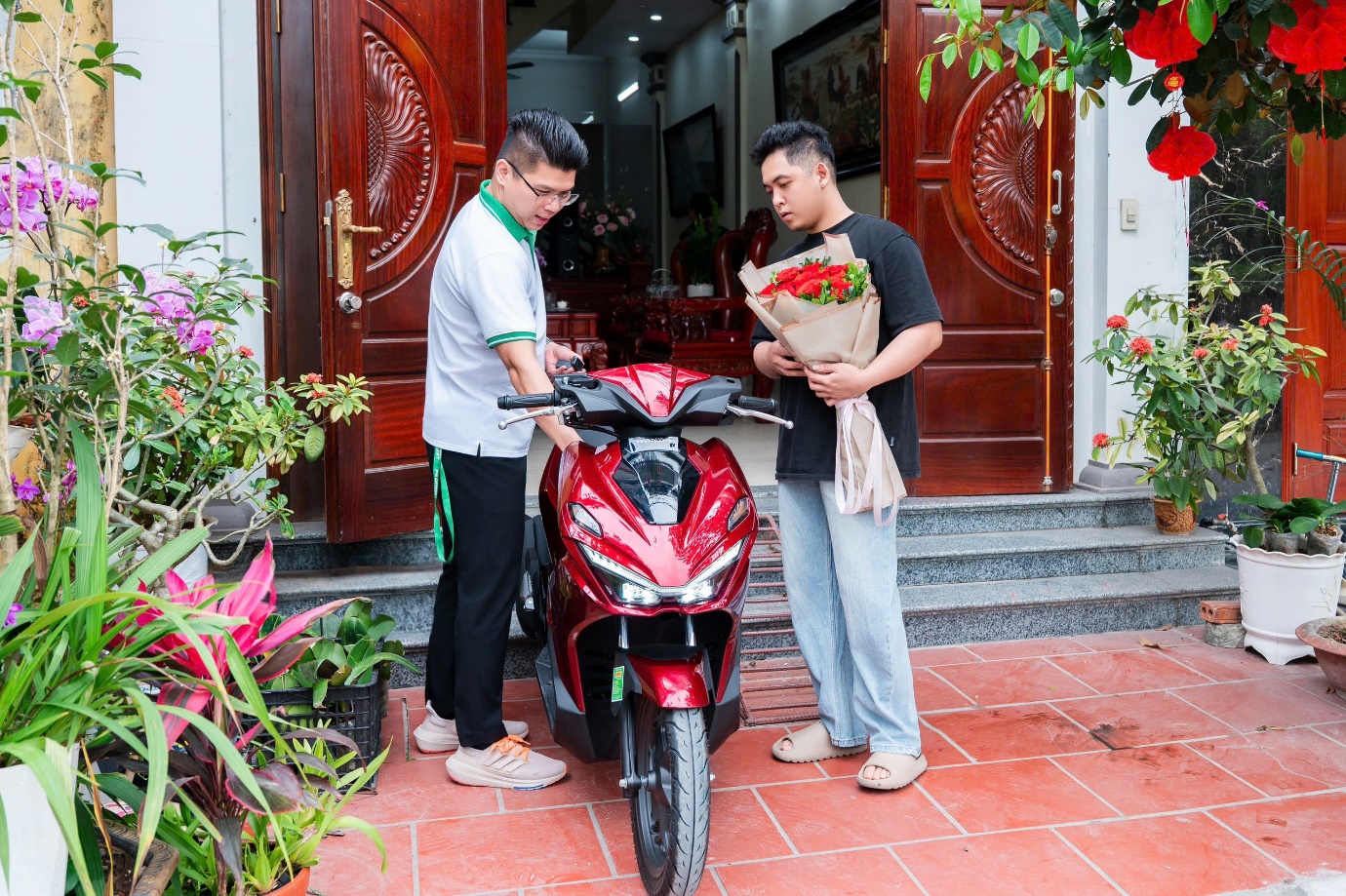 Từ thói quen nhỏ đến niềm vui lớn của khách hàng FE CREDIT - Ảnh 2.