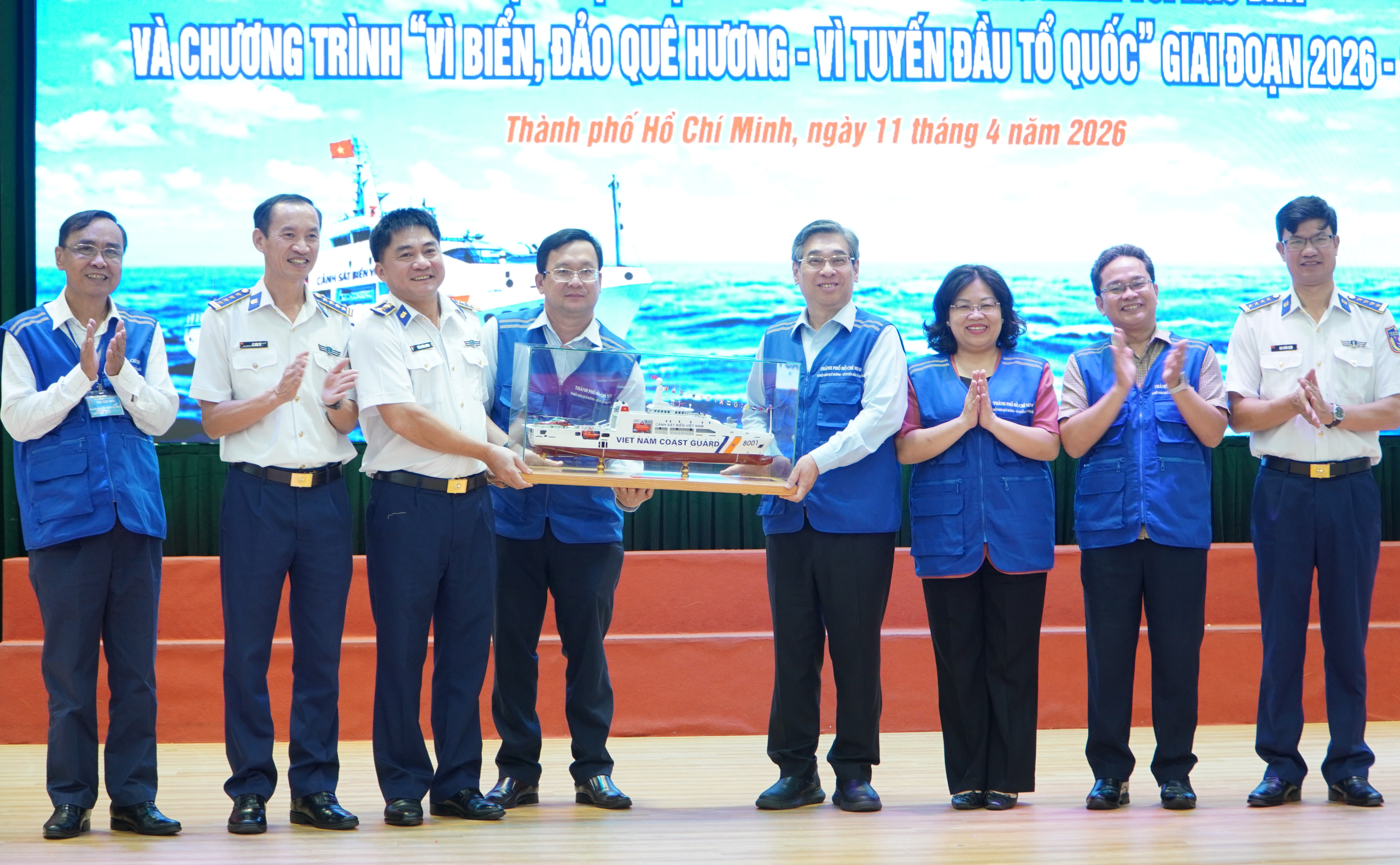 Ủy ban MTTQ Việt Nam TPHCM ký kết chương trình phối hợp với Bộ Tư lệnh Vùng Cảnh sát biển 3 - Ảnh 5.