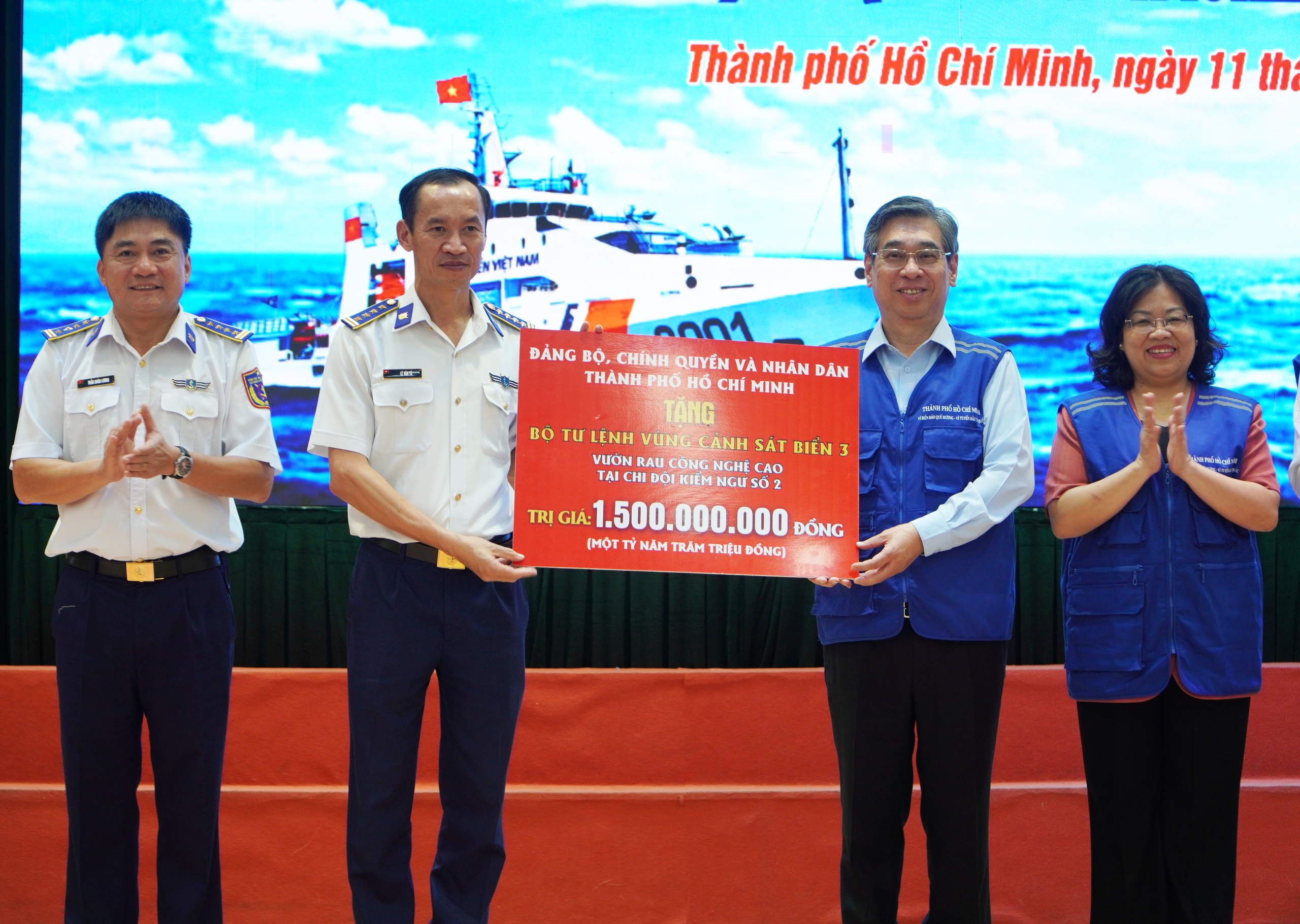 Ủy ban MTTQ Việt Nam TPHCM ký kết chương trình phối hợp với Bộ Tư lệnh Vùng Cảnh sát biển 3 - Ảnh 2.