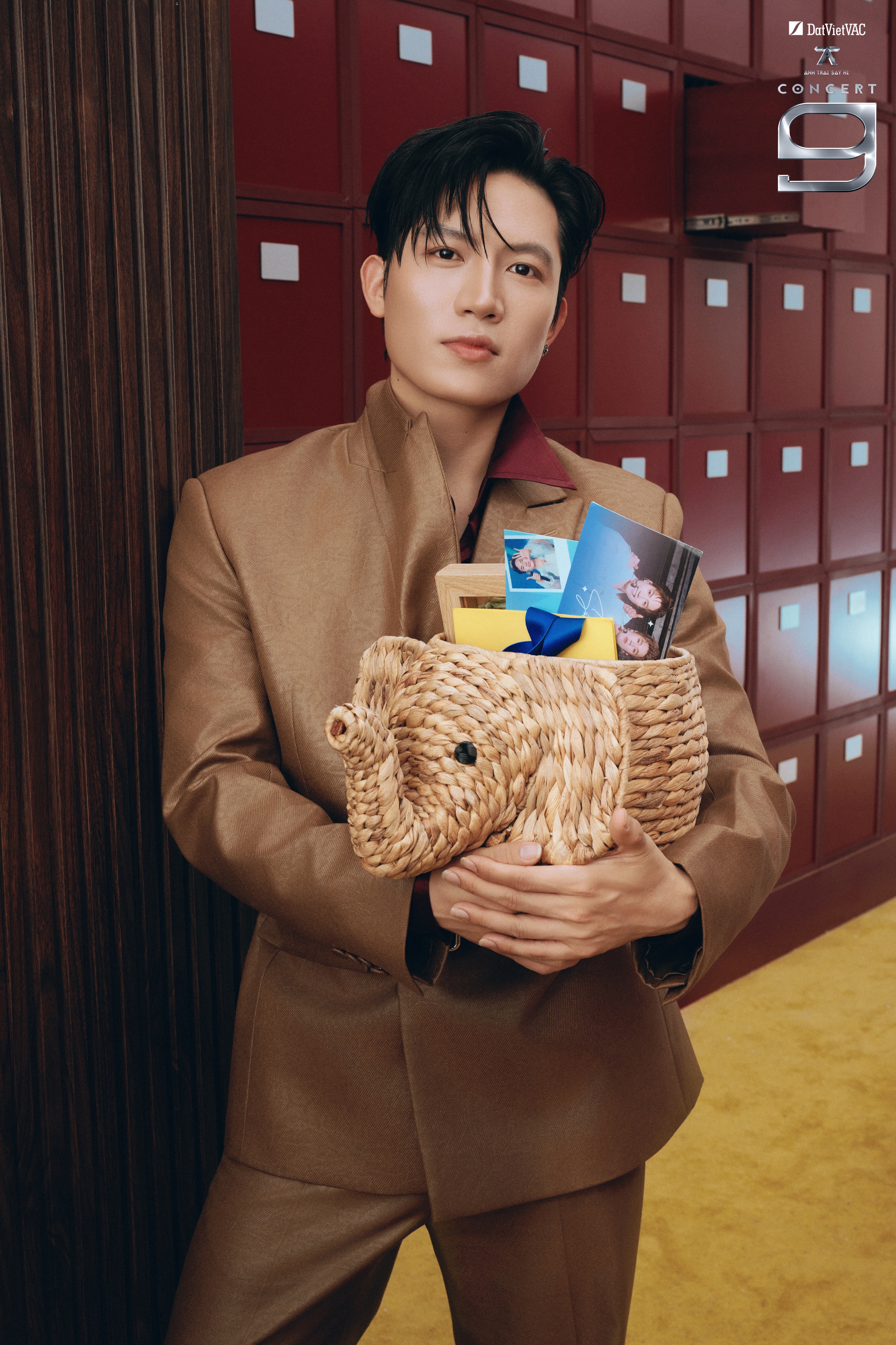 Anh trai Isaac, Jsol, RHYDER… tung kỉ vật khán giả - Ảnh 6.