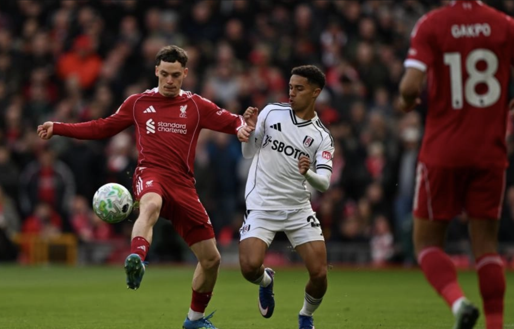 Sao 17 tuổi giúp Liverpool tìm lại mạch chiến thắng - Ảnh 2.