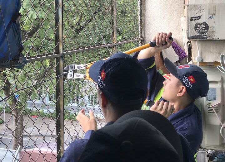 Phường Xu&acirc;n h&ograve;a dẹp lấn chiếm v&agrave; gắn bảng số nh&agrave; mới n&acirc;ng cao chất lượng sống - Ảnh 2.