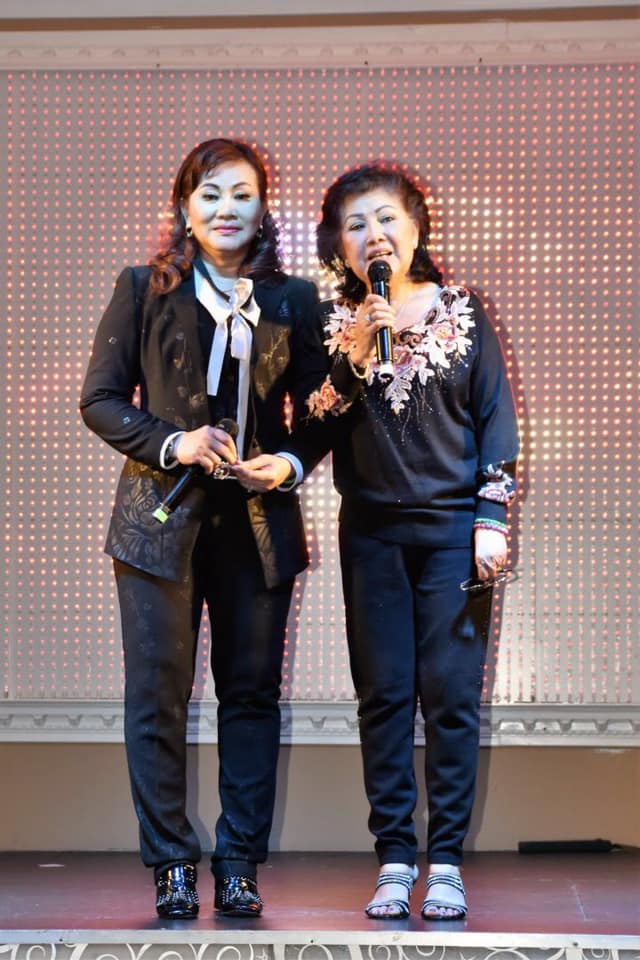 Nghệ sĩ Cẩm Thu nh&igrave;n lại Phan Kim Li&ecirc;n sau 9 năm gặp lại bức tượng s&aacute;p - Ảnh 3.