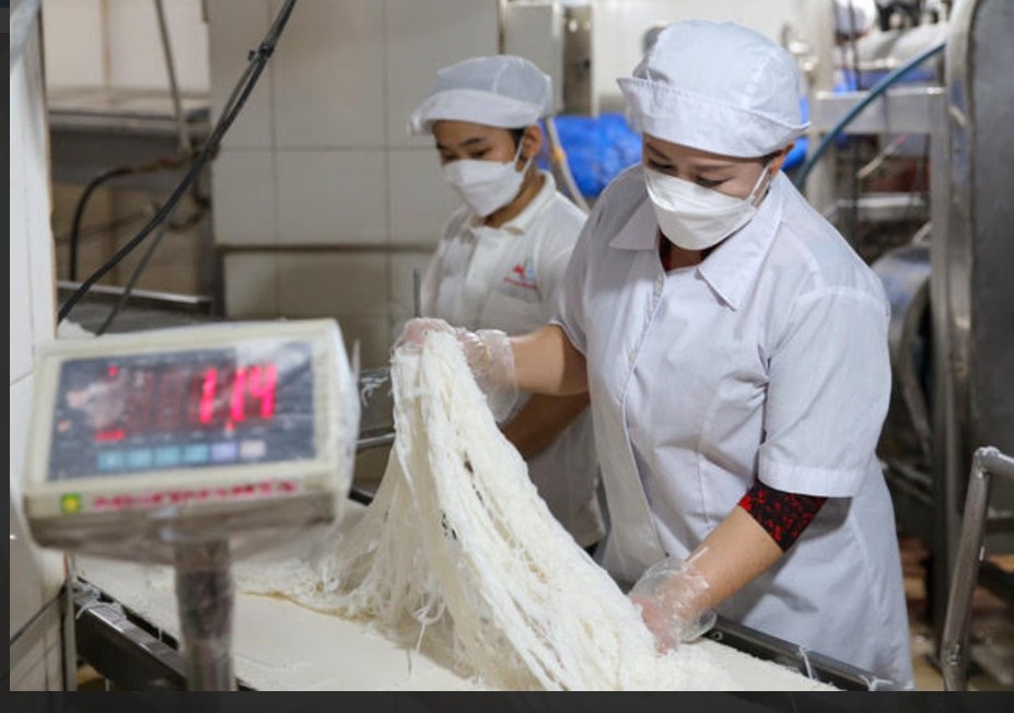 Chủ thương hiệu bún tươi Nguyễn Bính kêu cứu trước mức phạt khủng tại TPHCM - Ảnh 3. Chủ thương hiệu bún tươi Nguyễn Bính kêu cứu trước mức phạt khủng tại TPHCM - Ảnh 3.