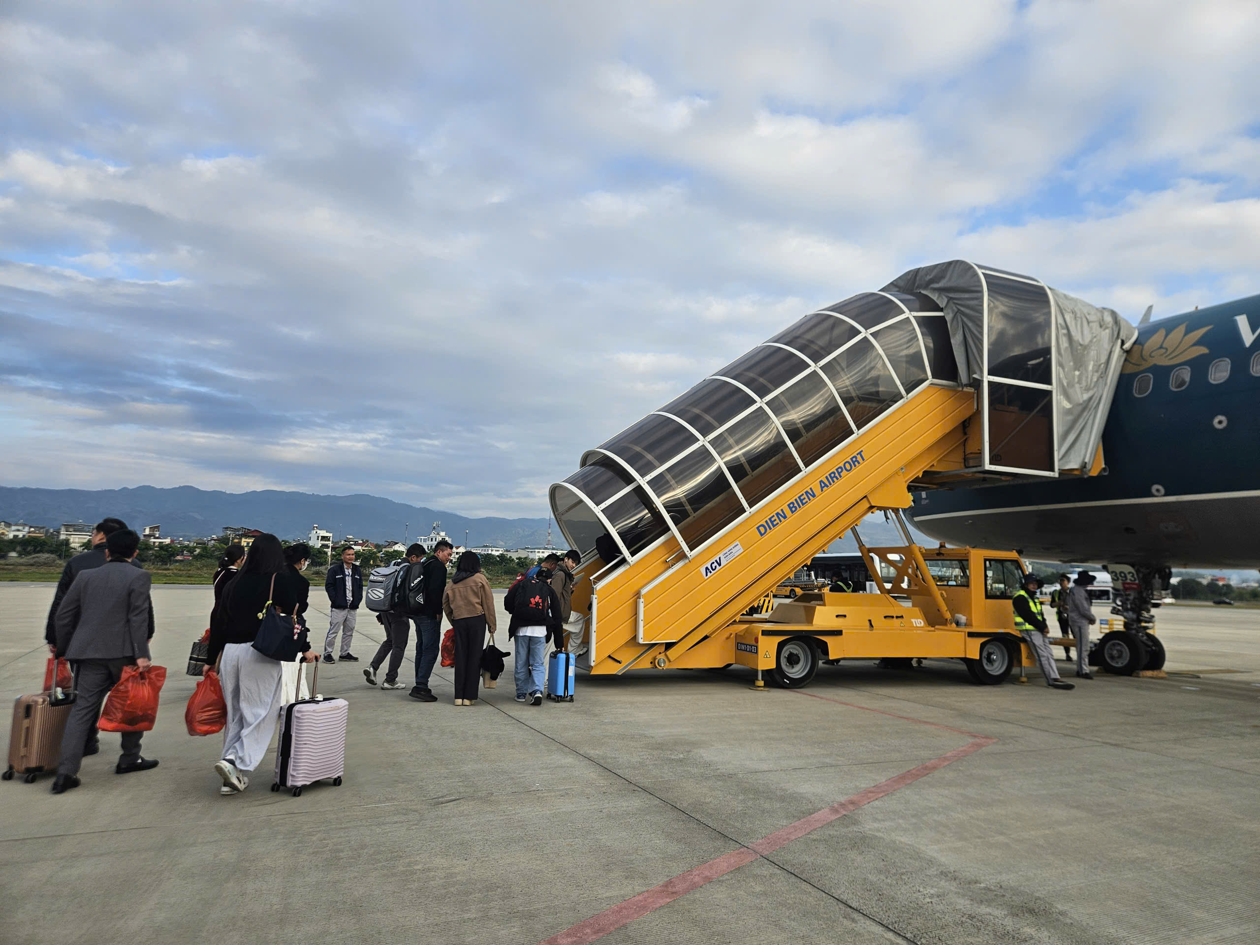 - Ảnh 2. - Ảnh 2.