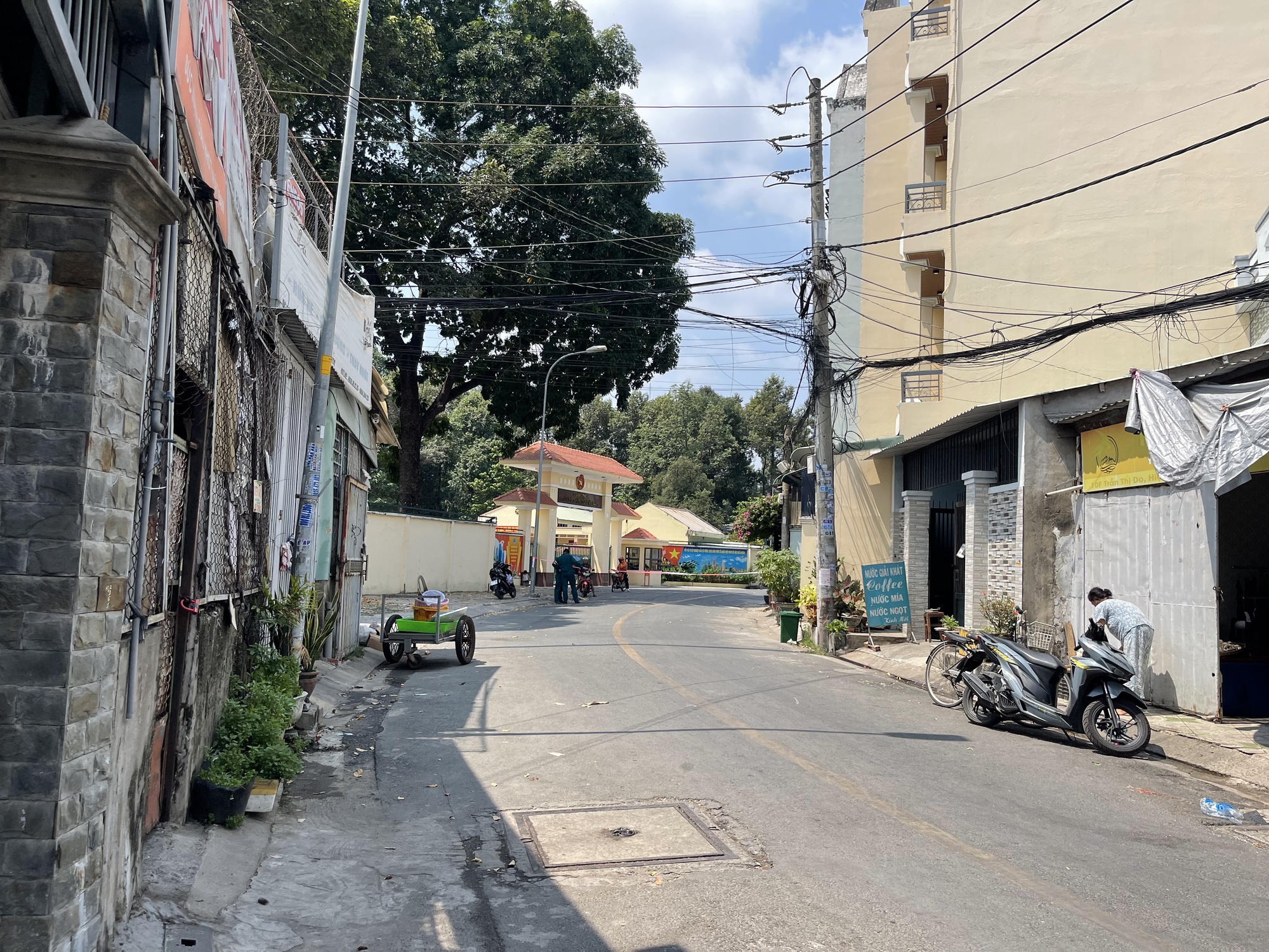 Vụ cháy nhà trọ ở TPHCM: 2 Người chết , 5 người bị thương trong thảm kịch - Ảnh 2.