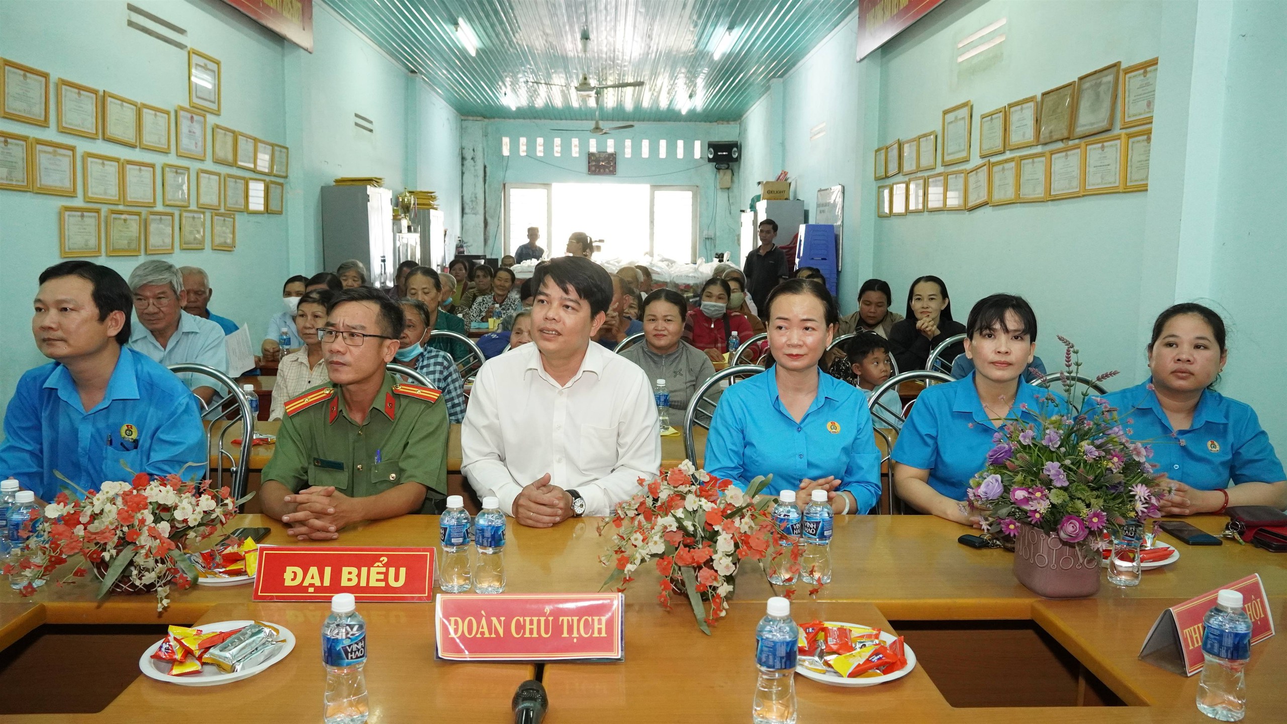 Thành lập nghiệp đoàn bán vé số dạo ở Tây Ninh - Ảnh 1.