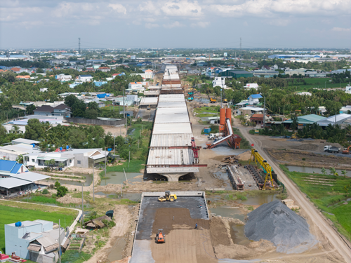 Nước rút trên công trường Vành đai 3 TP HCM - Ảnh 1. Nước rút trên công trường Vành đai 3 TP HCM - Ảnh 1.