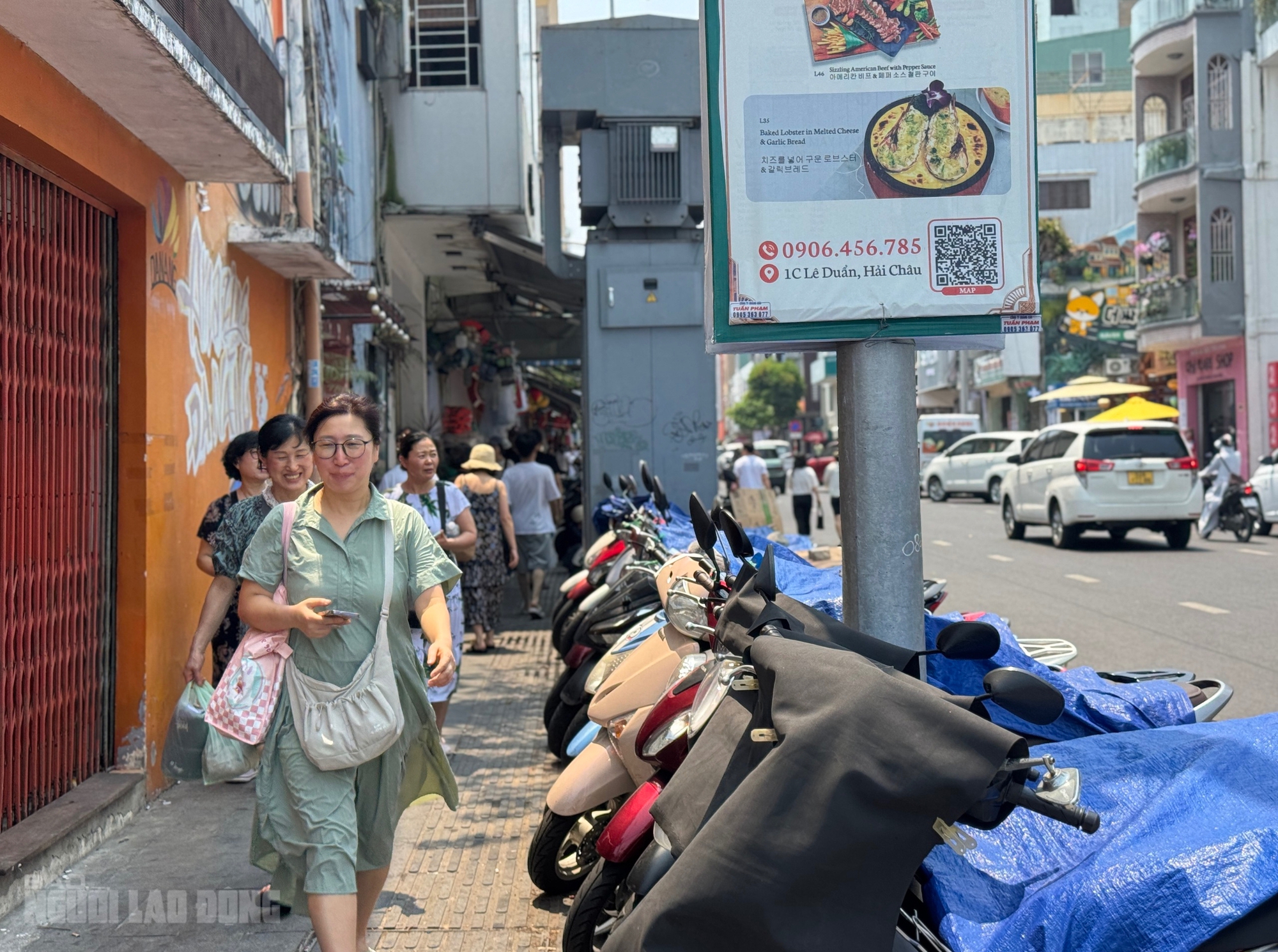 Vỉa h&egrave; Đ&agrave; Nẵng 2026: Nơi th&ocirc;ng tho&aacute;ng v&agrave; t&igrave;nh trạng lấn chiếm vẫn diễn ra - Ảnh 3.