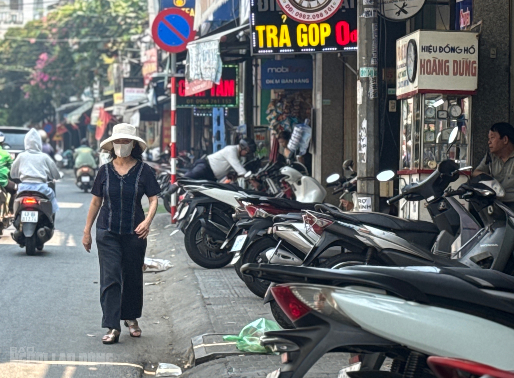 Vỉa h&egrave; Đ&agrave; Nẵng 2026: Nơi th&ocirc;ng tho&aacute;ng v&agrave; t&igrave;nh trạng lấn chiếm vẫn diễn ra - Ảnh 12.