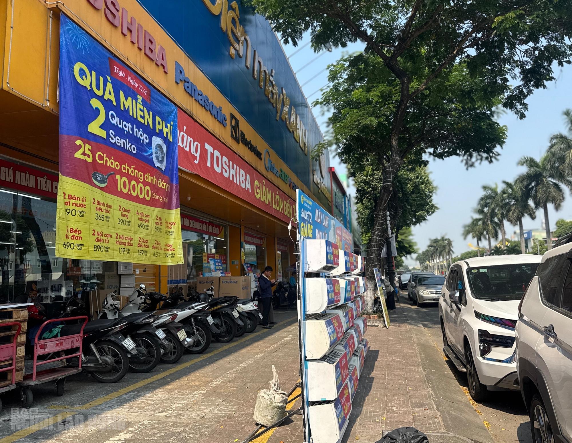 Vỉa h&egrave; Đ&agrave; Nẵng 2026: Nơi th&ocirc;ng tho&aacute;ng v&agrave; t&igrave;nh trạng lấn chiếm vẫn diễn ra - Ảnh 13.