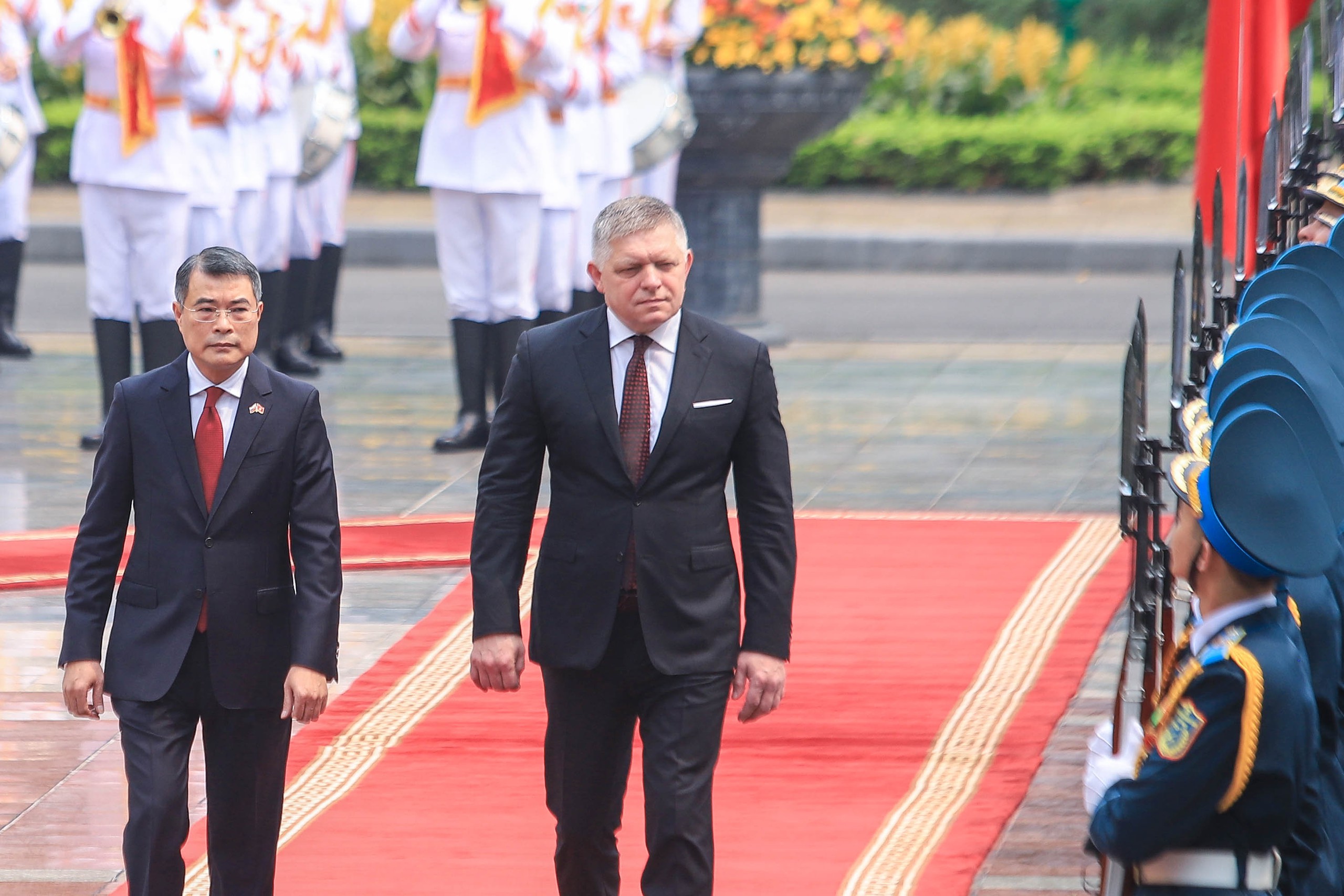 Thủ tướng Lê Minh Hưng chủ trì Lễ đón Thủ tướng Slovakia thăm Việt Nam - Ảnh 7.